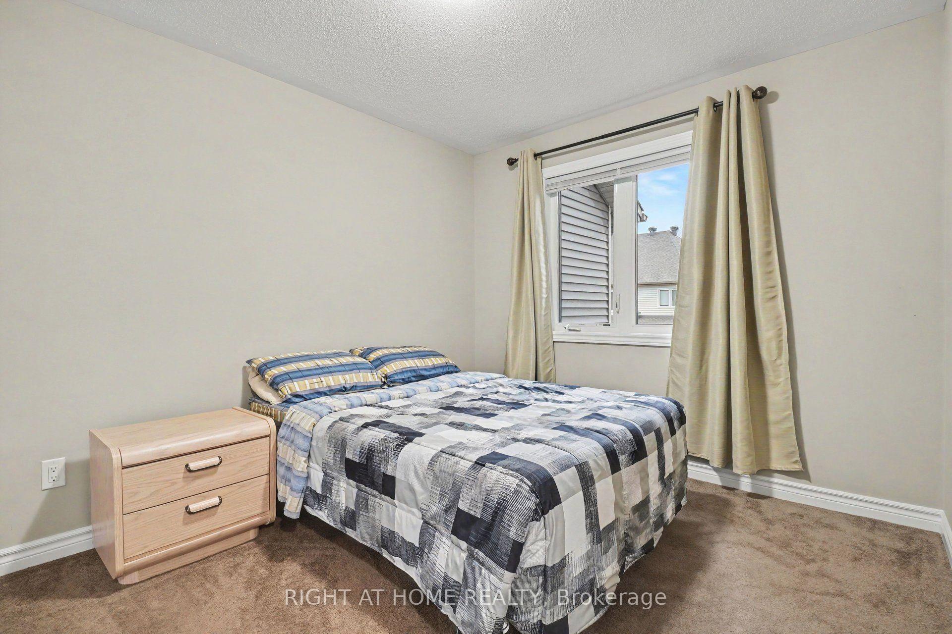 Photo 21 of 998 Bunchberry Way, Ottawa, Blossom Park/Kemp Park/Findlay Creek — HOMEH