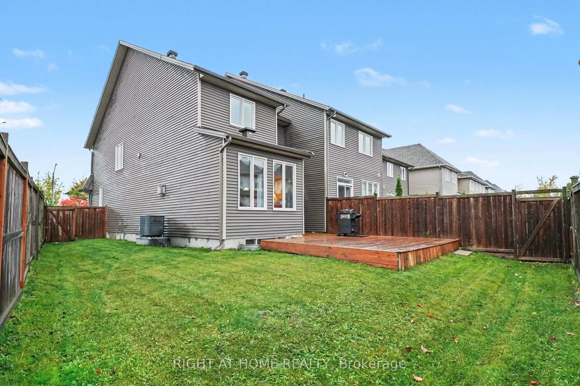 Photo 30 of 998 Bunchberry Way, Ottawa, Blossom Park/Kemp Park/Findlay Creek — HOMEH
