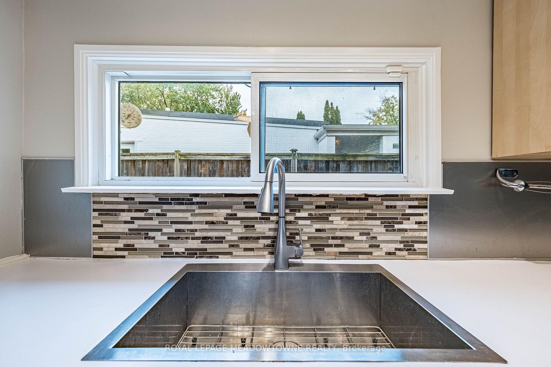 Photo 18 of 2600 Constable Road, Mississauga, Clarkson — HOMEH