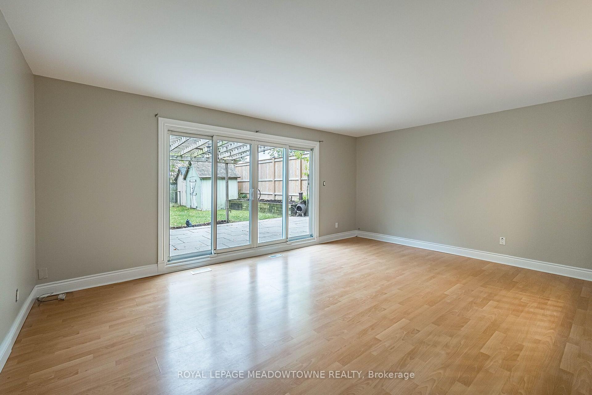 Photo 21 of 2600 Constable Road, Mississauga, Clarkson — HOMEH