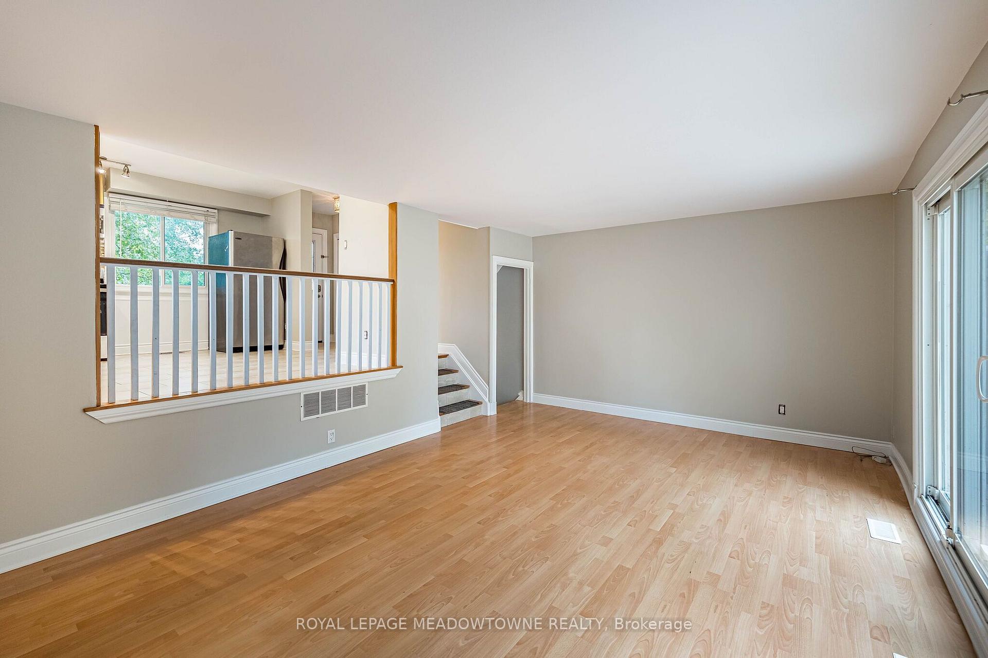 Photo 25 of 2600 Constable Road, Mississauga, Clarkson — HOMEH