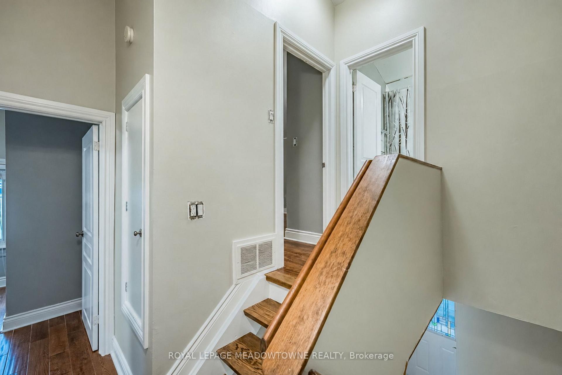 Photo 28 of 2600 Constable Road, Mississauga, Clarkson — HOMEH
