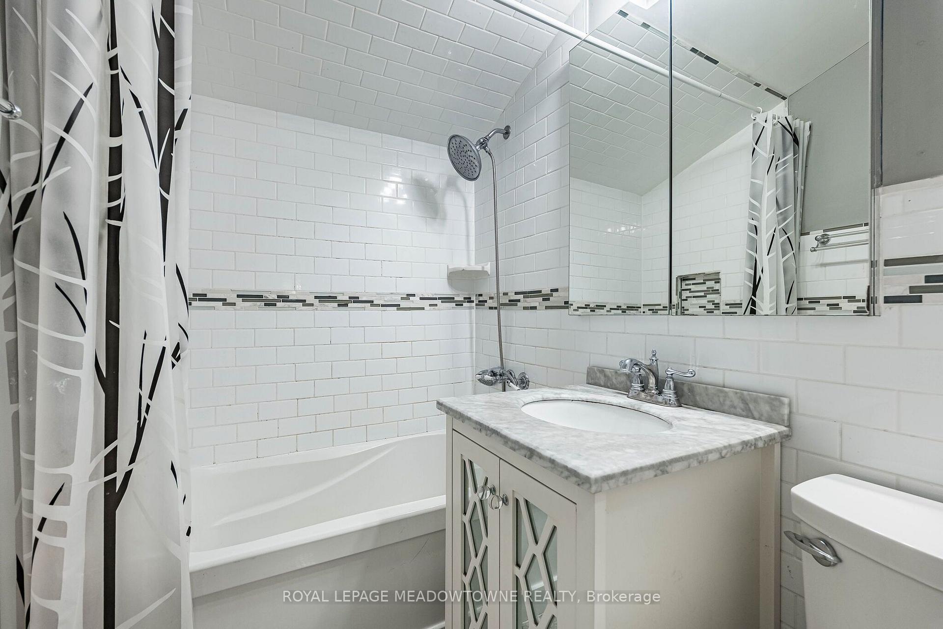 Photo 39 of 2600 Constable Road, Mississauga, Clarkson — HOMEH