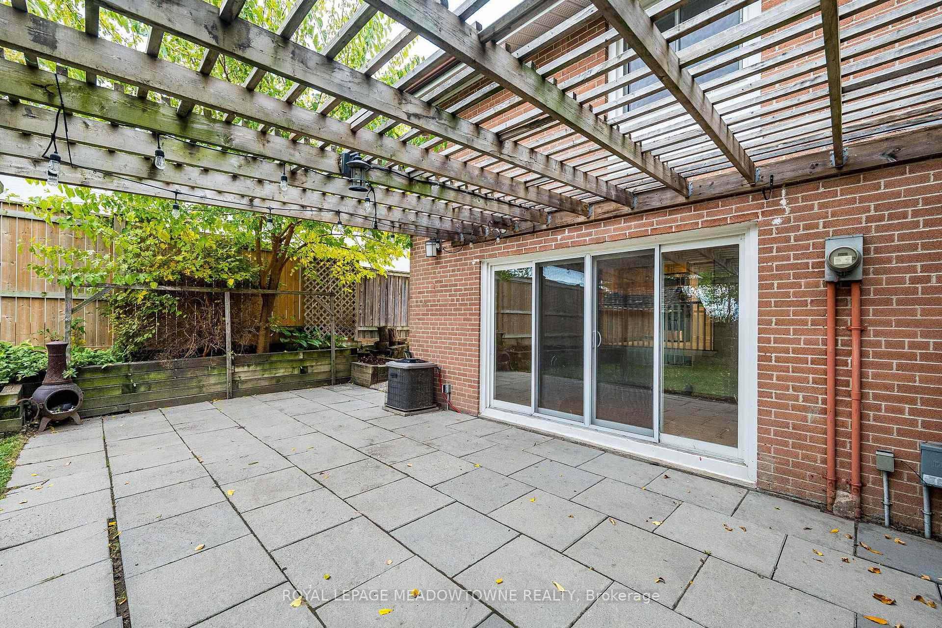 Photo 55 of 2600 Constable Road, Mississauga, Clarkson — HOMEH