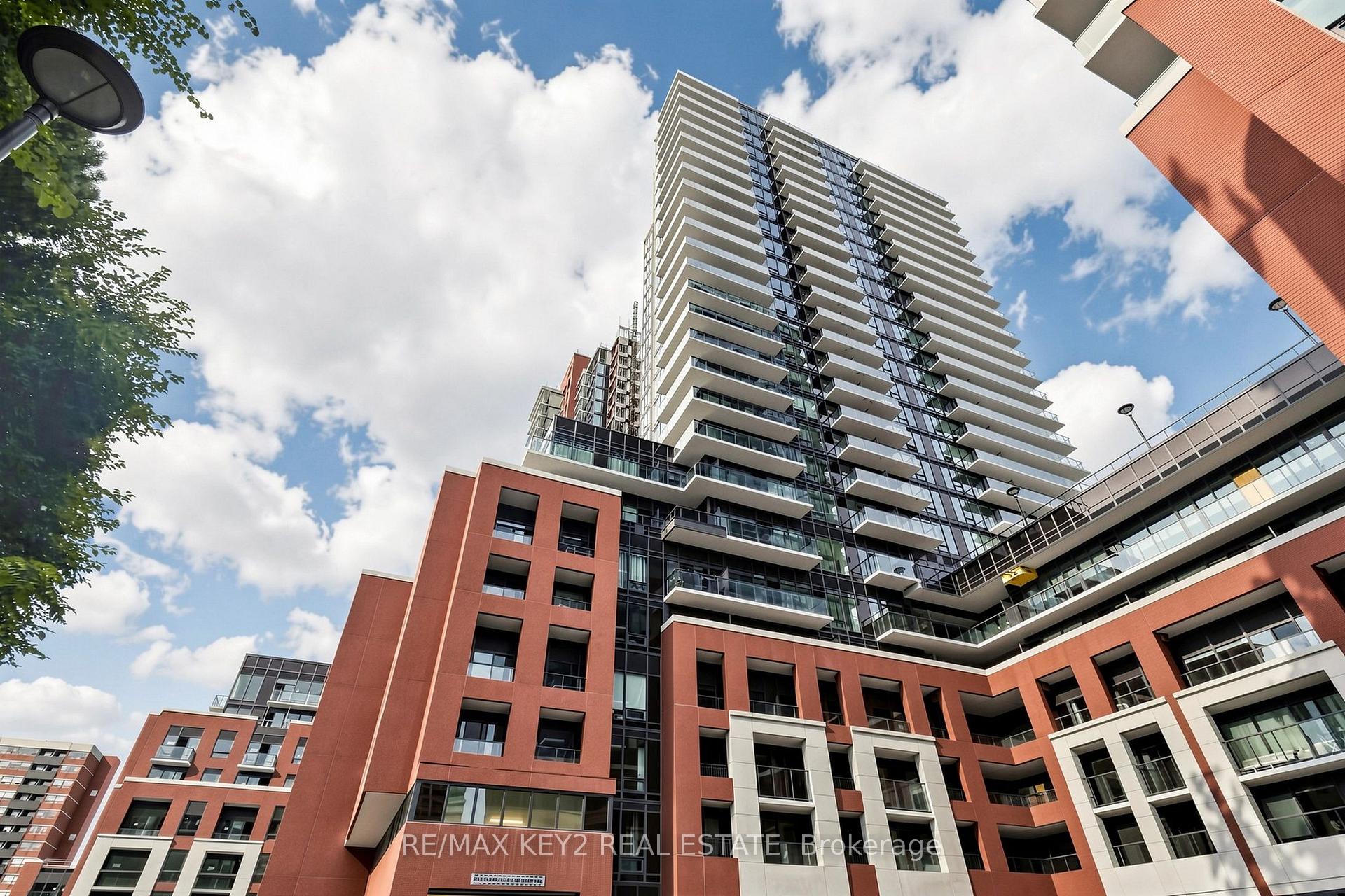 Front of Unit 2719, 4010 Eglinton Avenue W