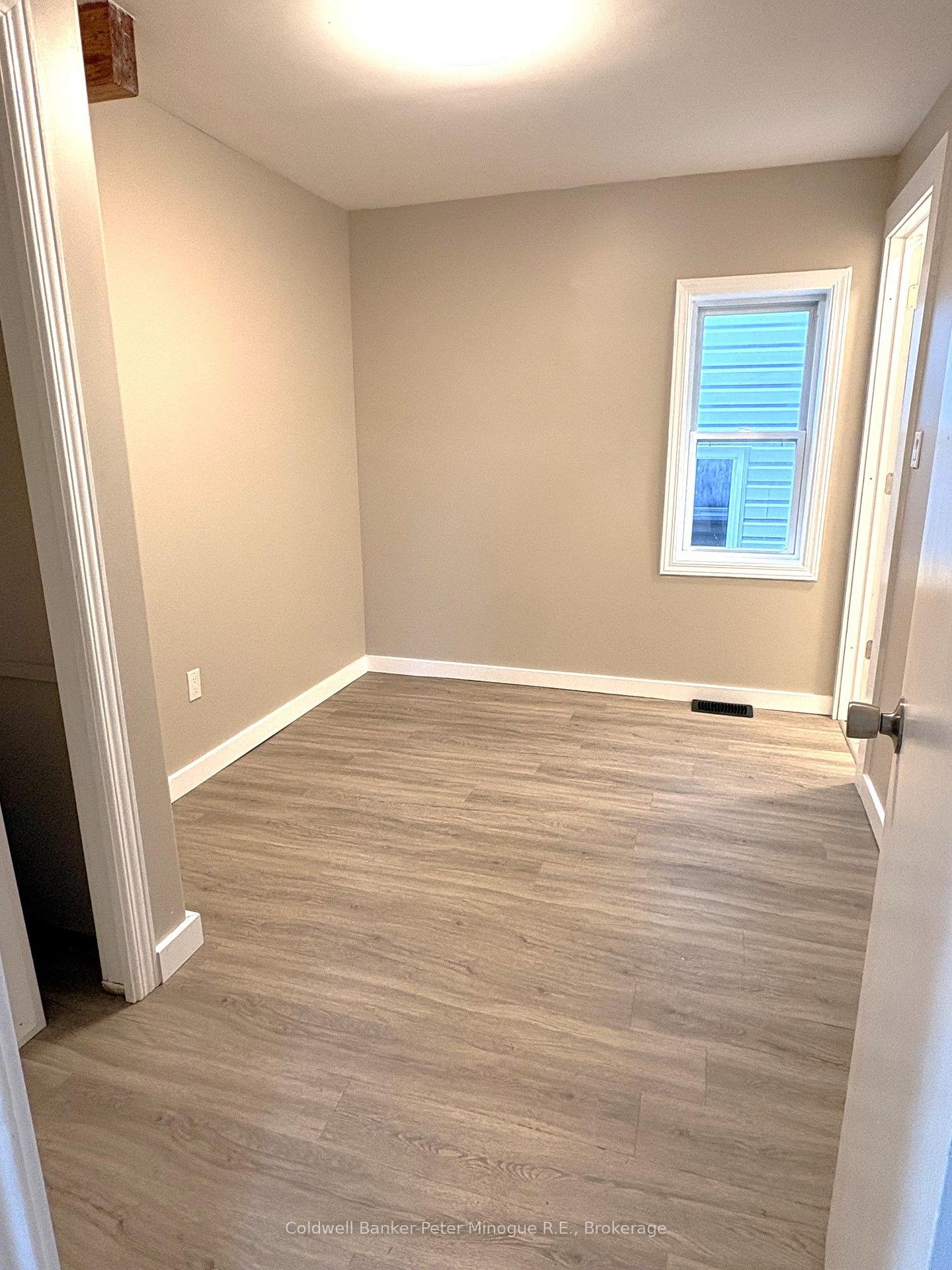 Photo 6 of 216 Highland Road, North Bay, Central — HOMEH