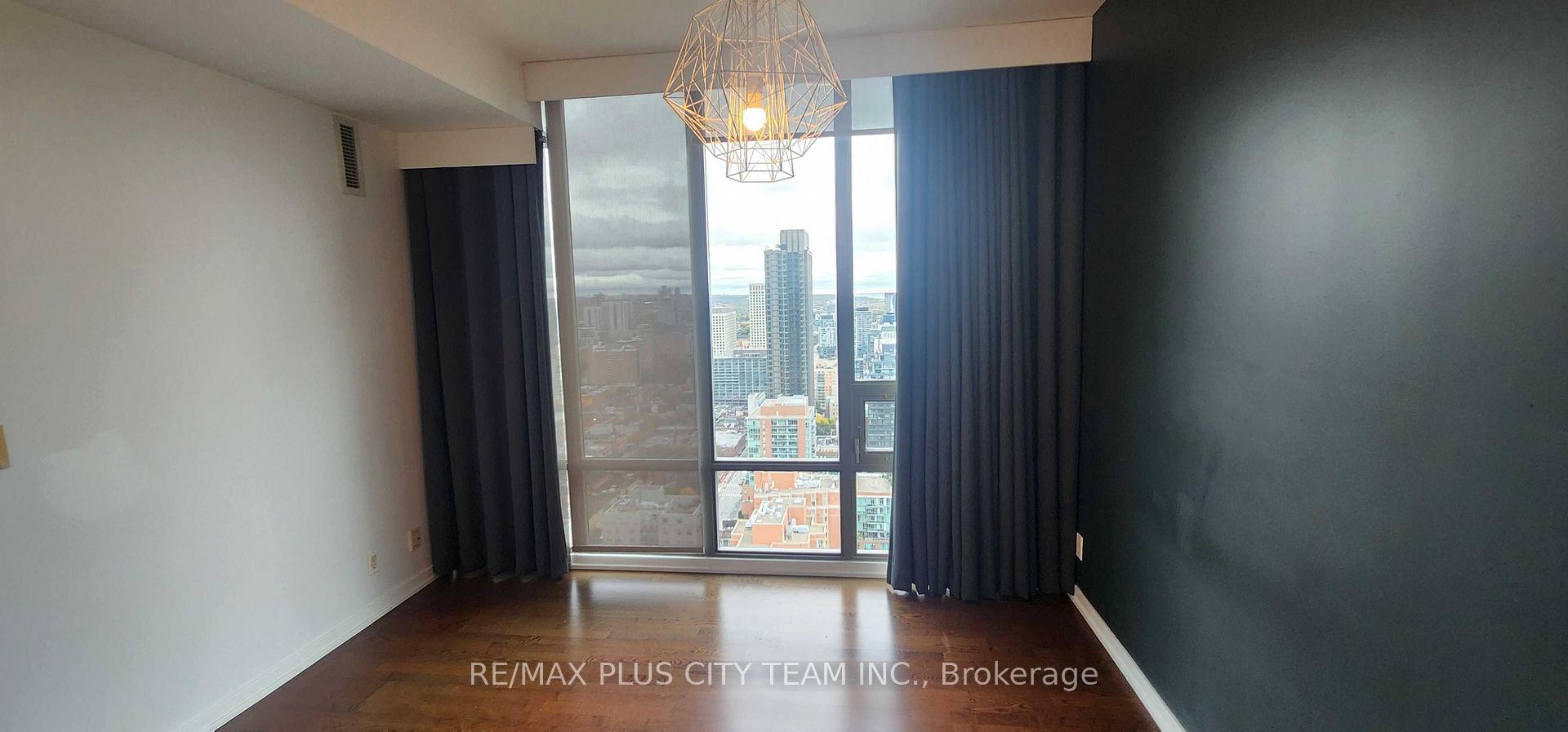 Photo 6 of Unit 3604, 33 Lombard Street, Toronto, Church-Yonge Corridor — HOMEH