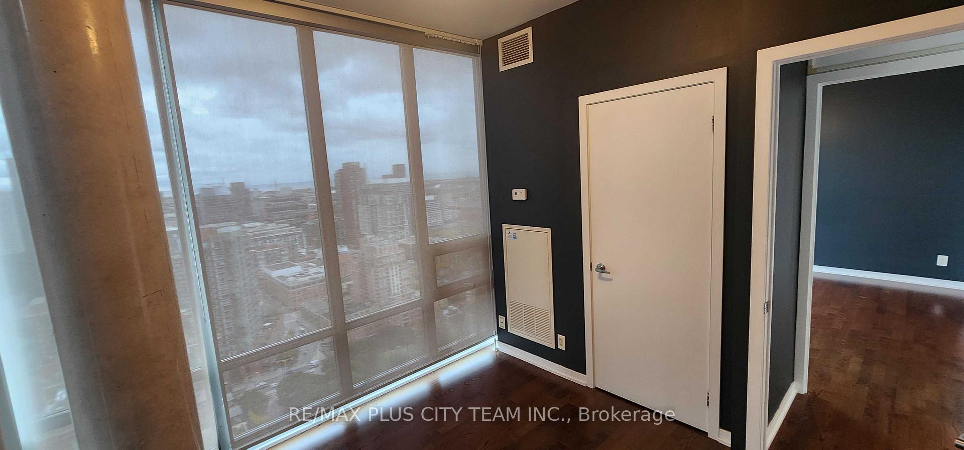 Photo 10 of Unit 3604, 33 Lombard Street, Toronto, Church-Yonge Corridor — HOMEH