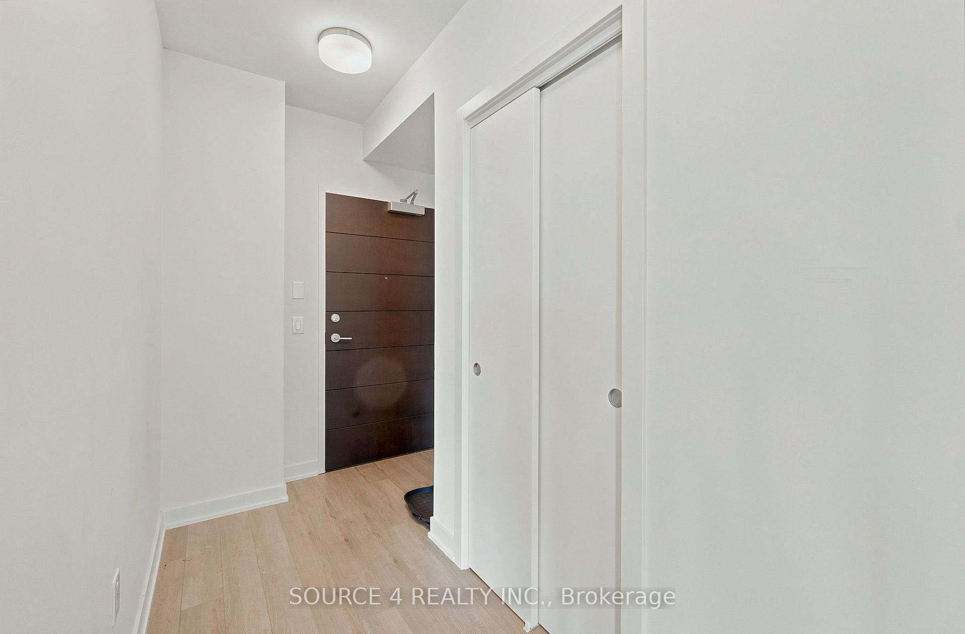 Photo 2 of Unit 815, 212 King William Street, Hamilton, Beasley — HOMEH