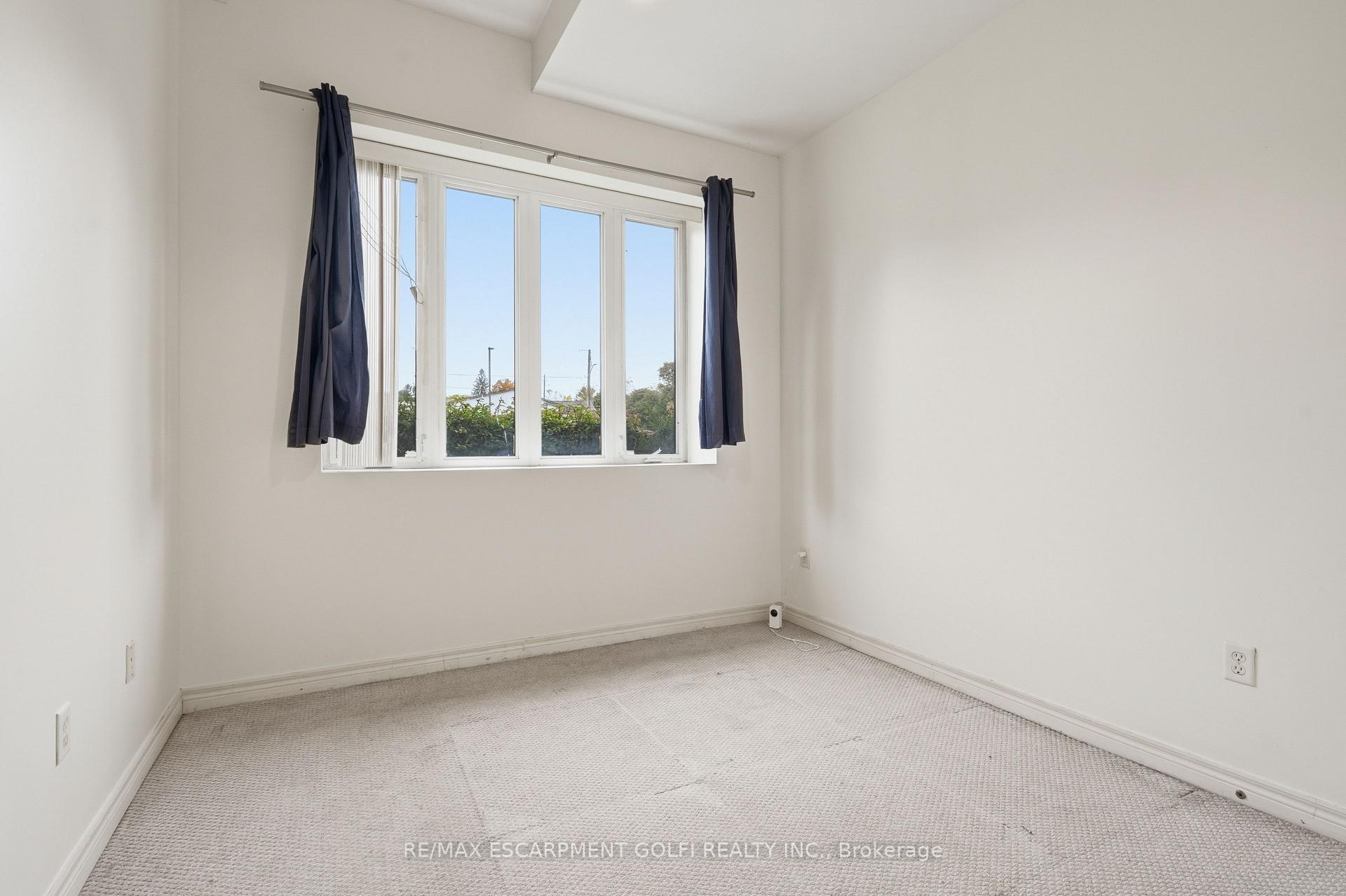 Photo 6 of Unit 105, 6365 Drummond Road, Niagara Falls, Dorchester — HOMEH