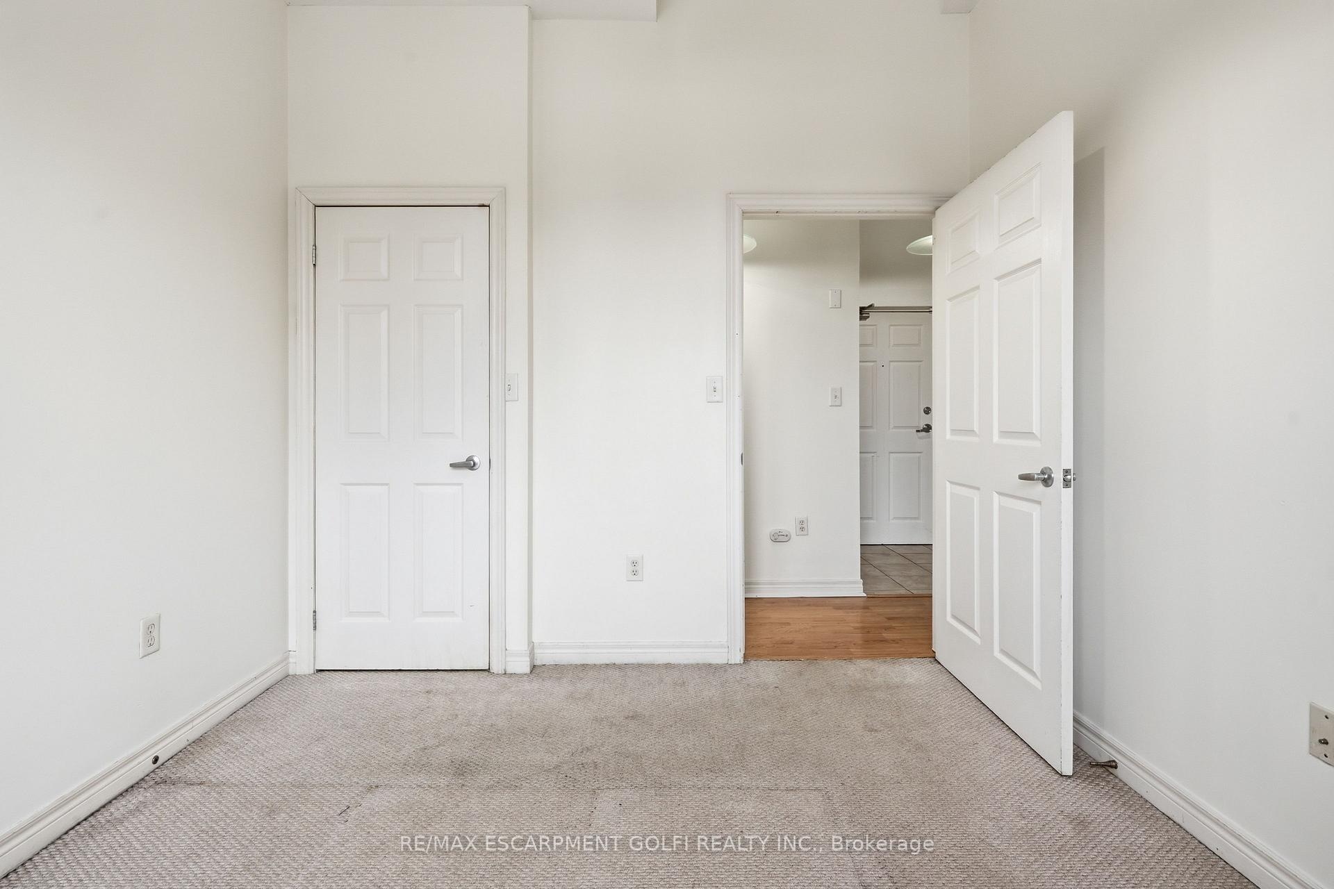 Photo 7 of Unit 105, 6365 Drummond Road, Niagara Falls, Dorchester — HOMEH