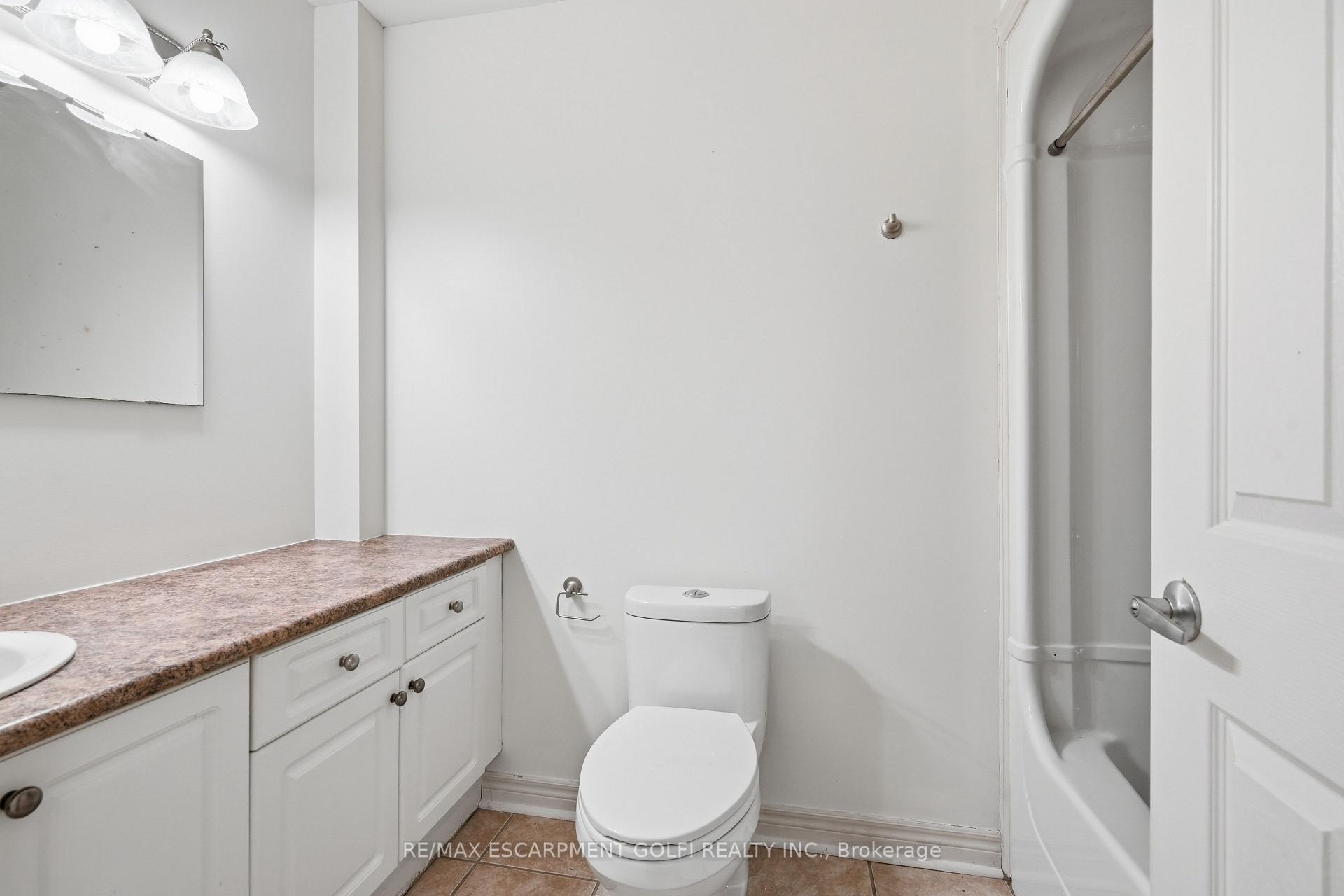 Photo 8 of Unit 105, 6365 Drummond Road, Niagara Falls, Dorchester — HOMEH