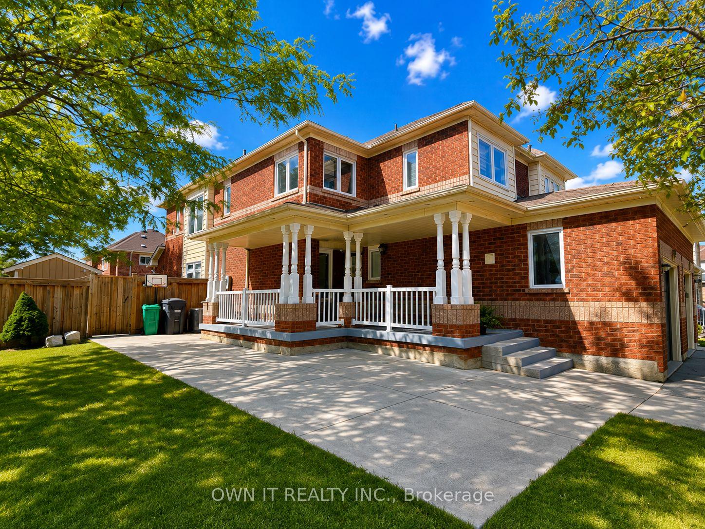 Photo 3 of 137 Prairie Rose Circle, Brampton, Sandringham-Wellington — HOMEH