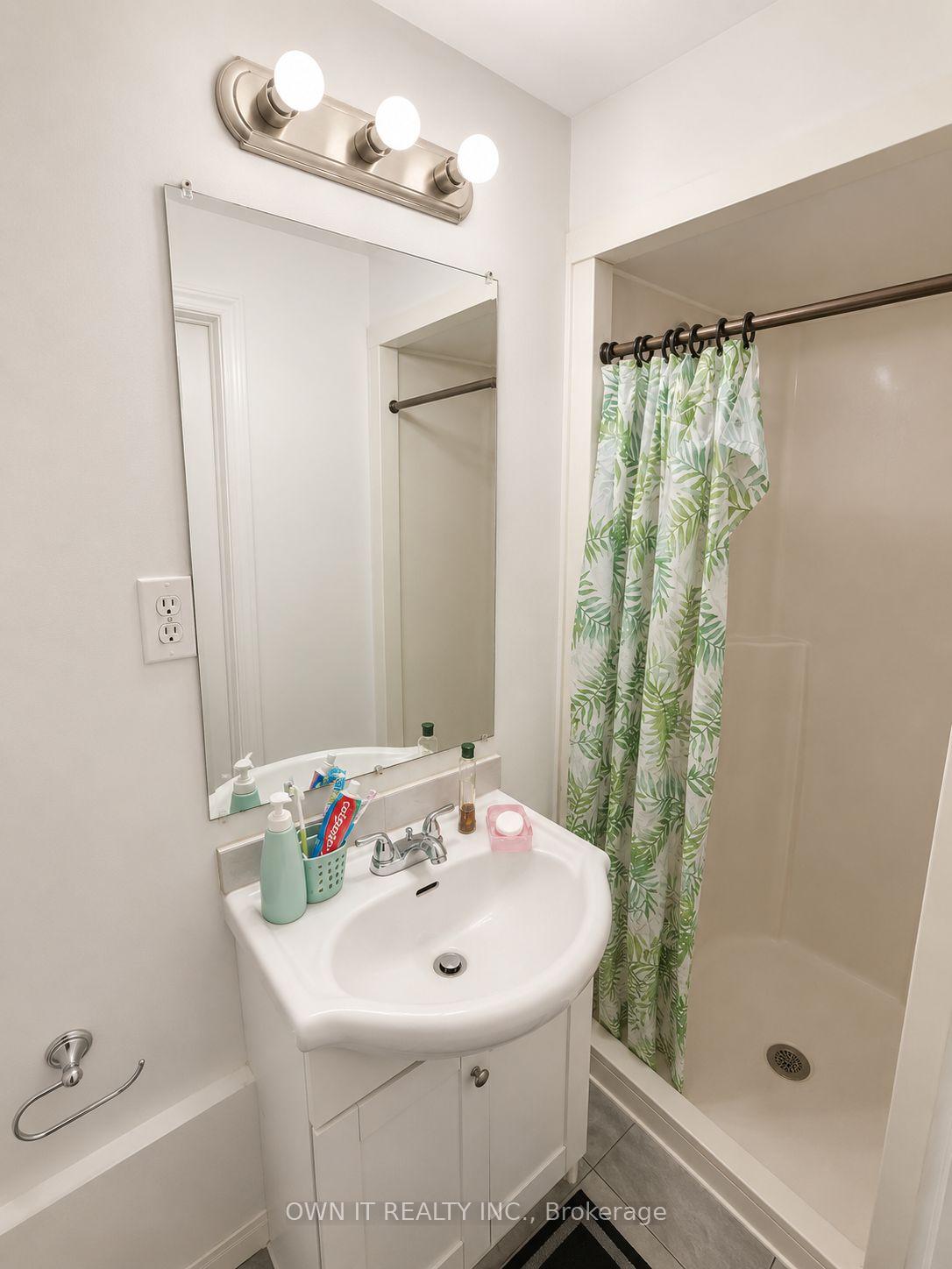 Photo 21 of 137 Prairie Rose Circle, Brampton, Sandringham-Wellington — HOMEH