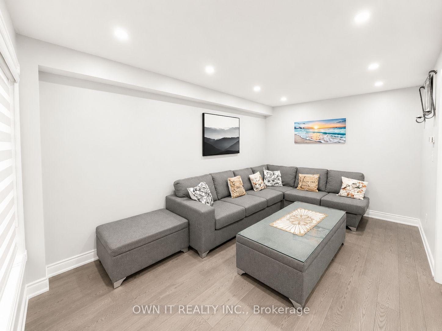 Photo 30 of 137 Prairie Rose Circle, Brampton, Sandringham-Wellington — HOMEH
