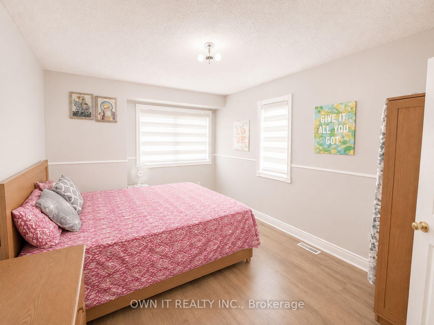 Photo 37 of 137 Prairie Rose Circle, Brampton, Sandringham-Wellington — HOMEH
