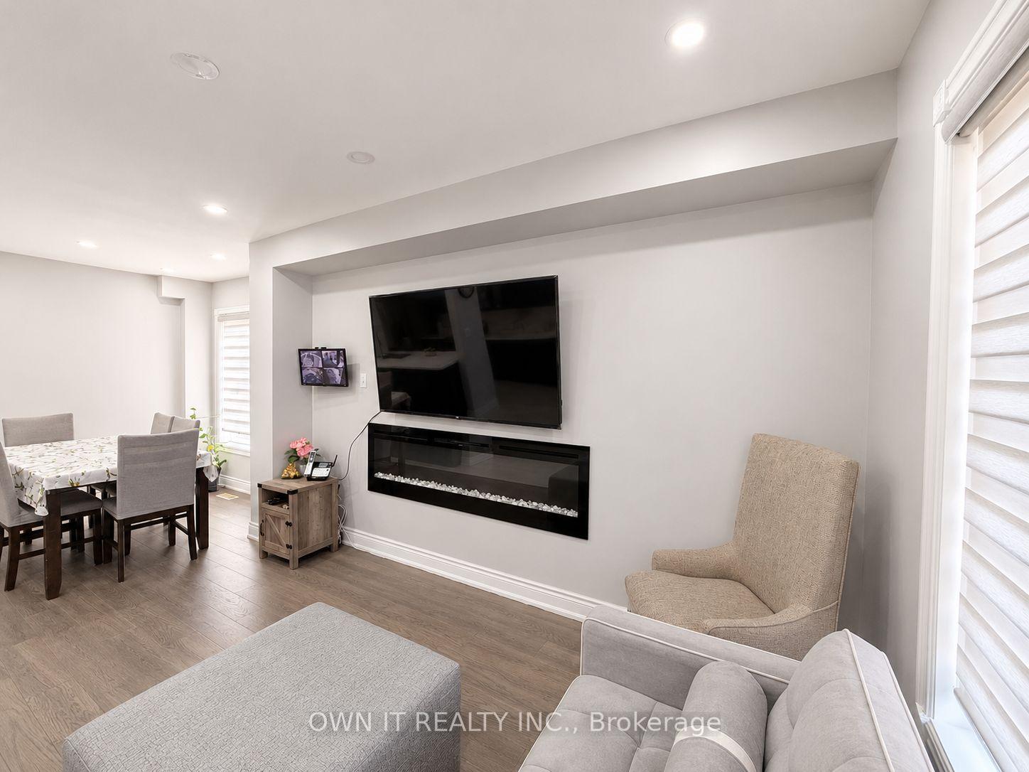 Photo 38 of 137 Prairie Rose Circle, Brampton, Sandringham-Wellington — HOMEH