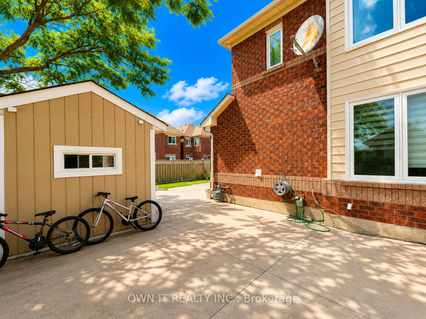 Photo 42 of 137 Prairie Rose Circle, Brampton, Sandringham-Wellington — HOMEH