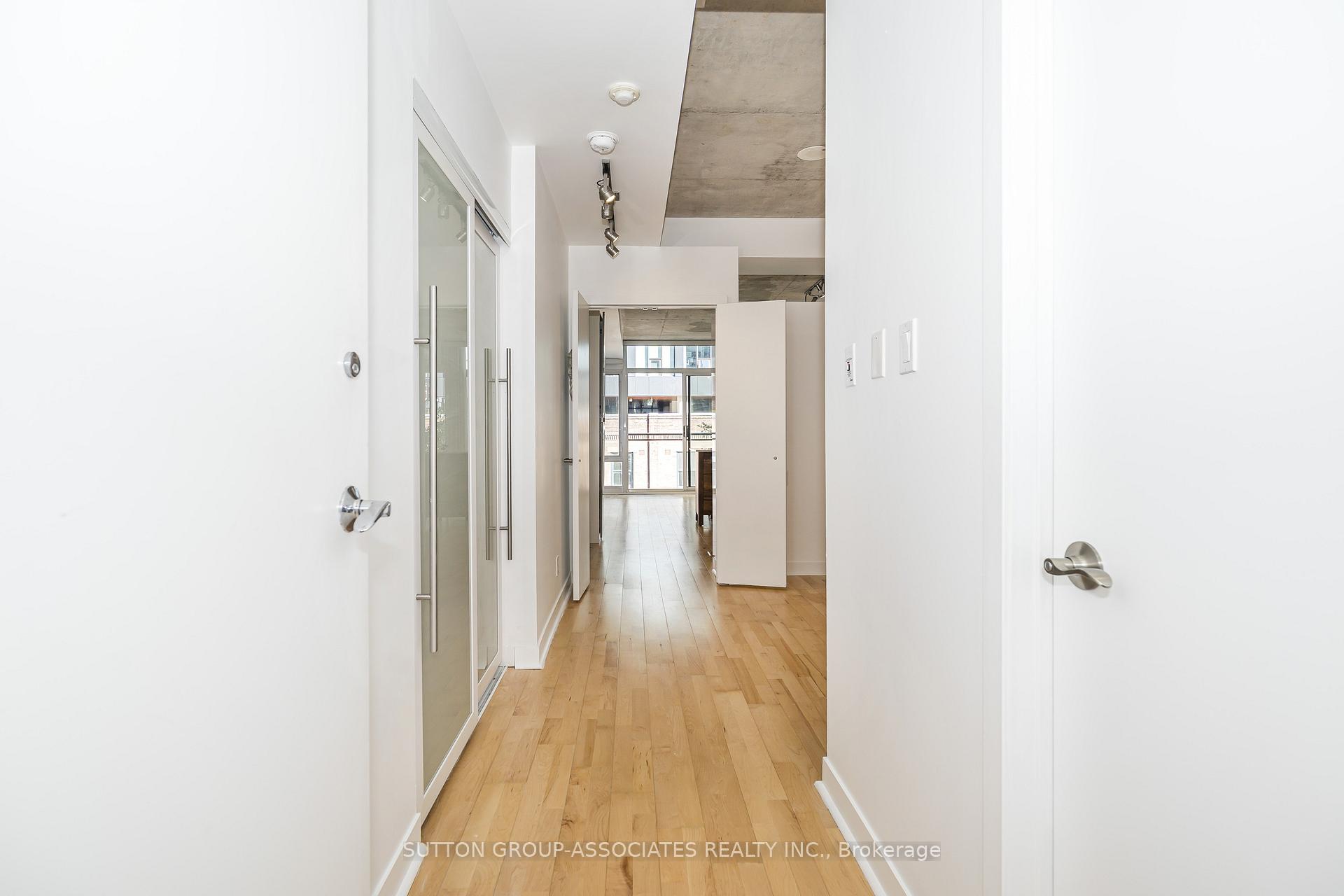 Photo 11 of Unit 405, 127 Queen Street E, Toronto, Church-Yonge Corridor — HOMEH