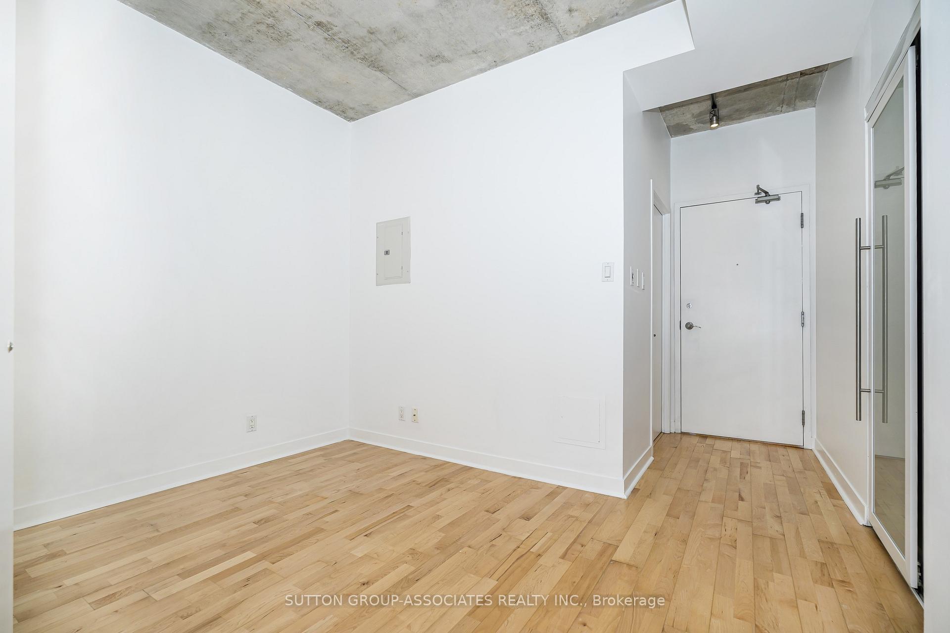 Photo 13 of Unit 405, 127 Queen Street E, Toronto, Church-Yonge Corridor — HOMEH