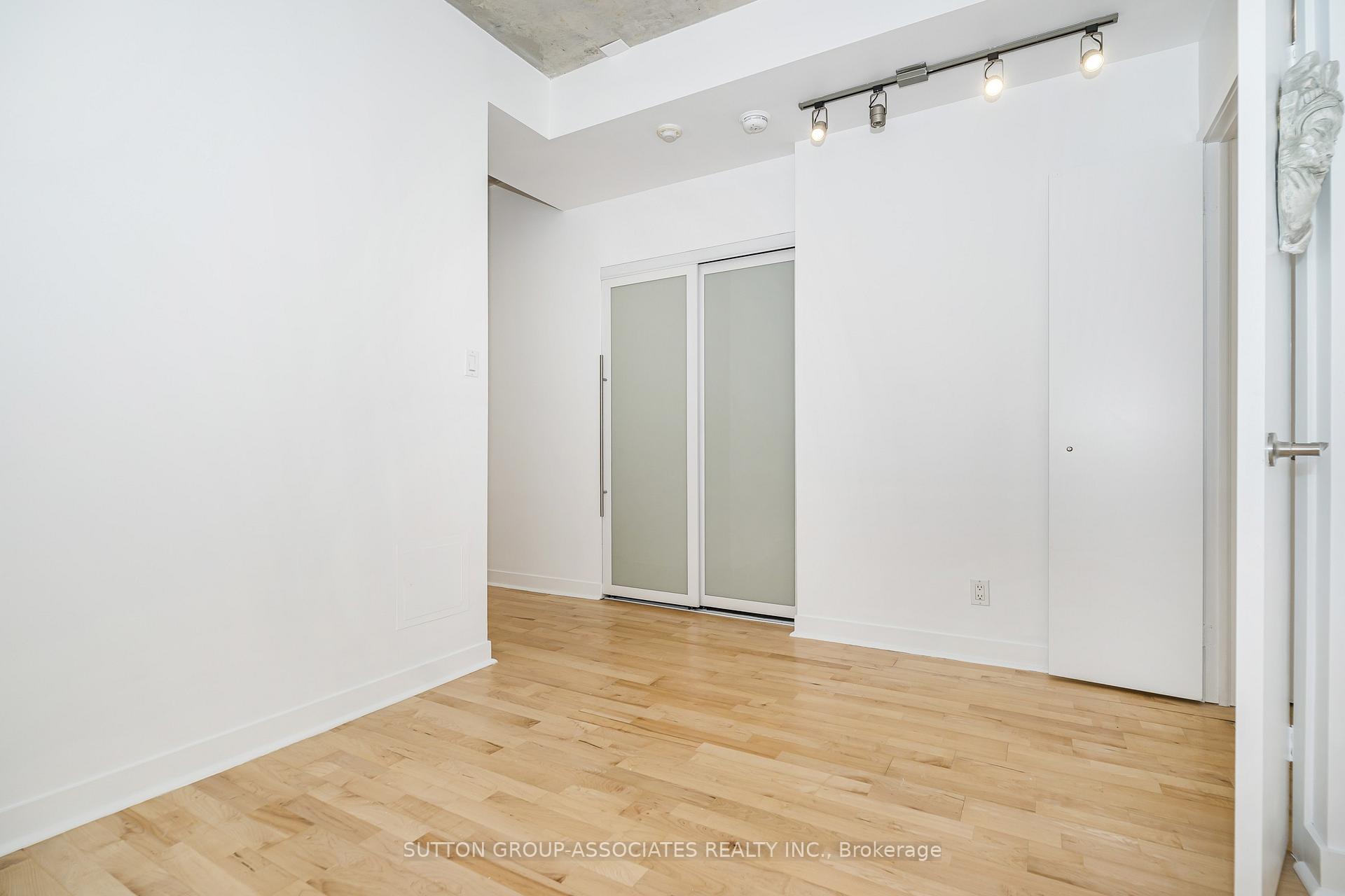 Photo 17 of Unit 405, 127 Queen Street E, Toronto, Church-Yonge Corridor — HOMEH