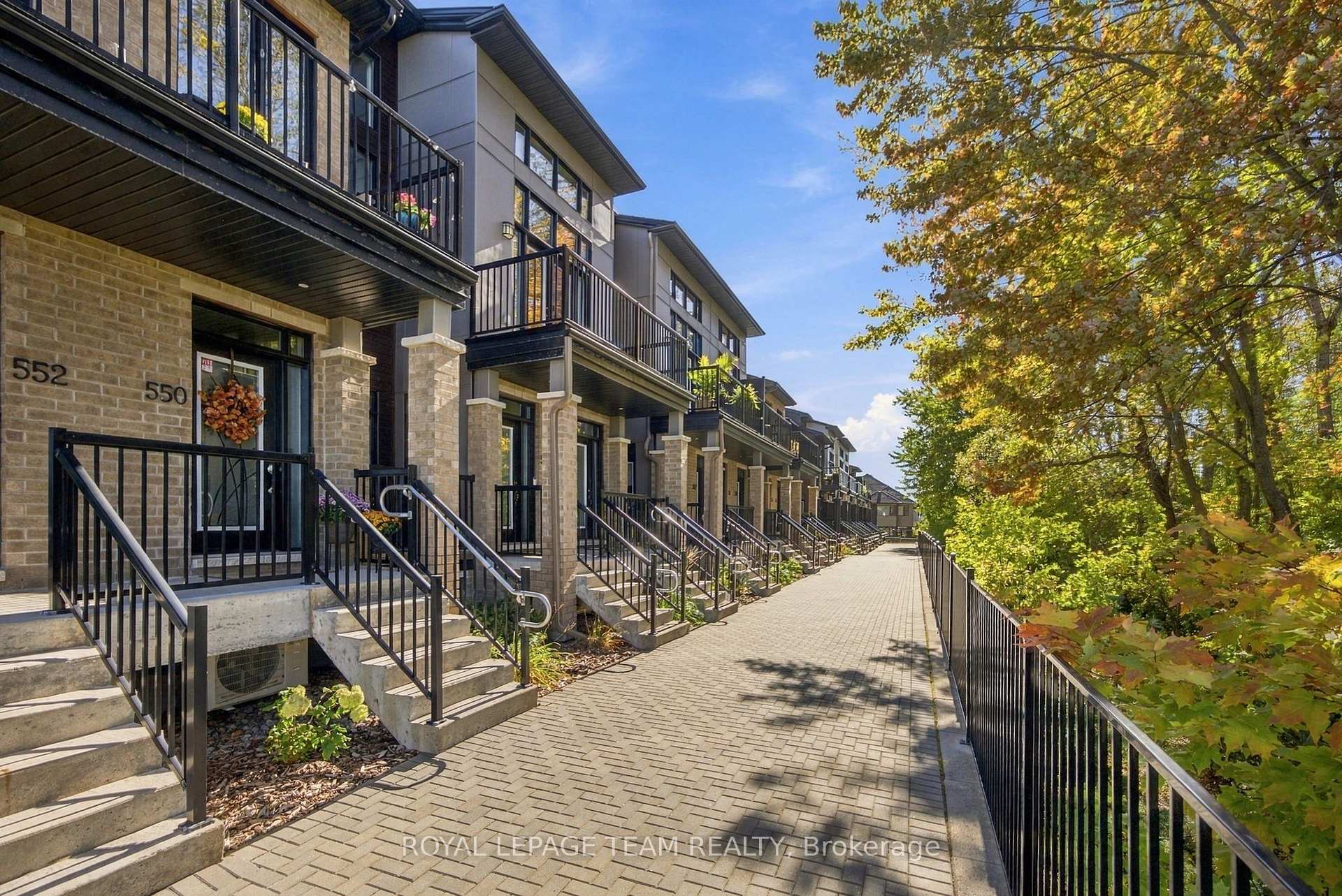 Photo 2 of Unit 26, 550 Crescendo Private, Ottawa, Riverside South/Gloucester Glen — HOMEH
