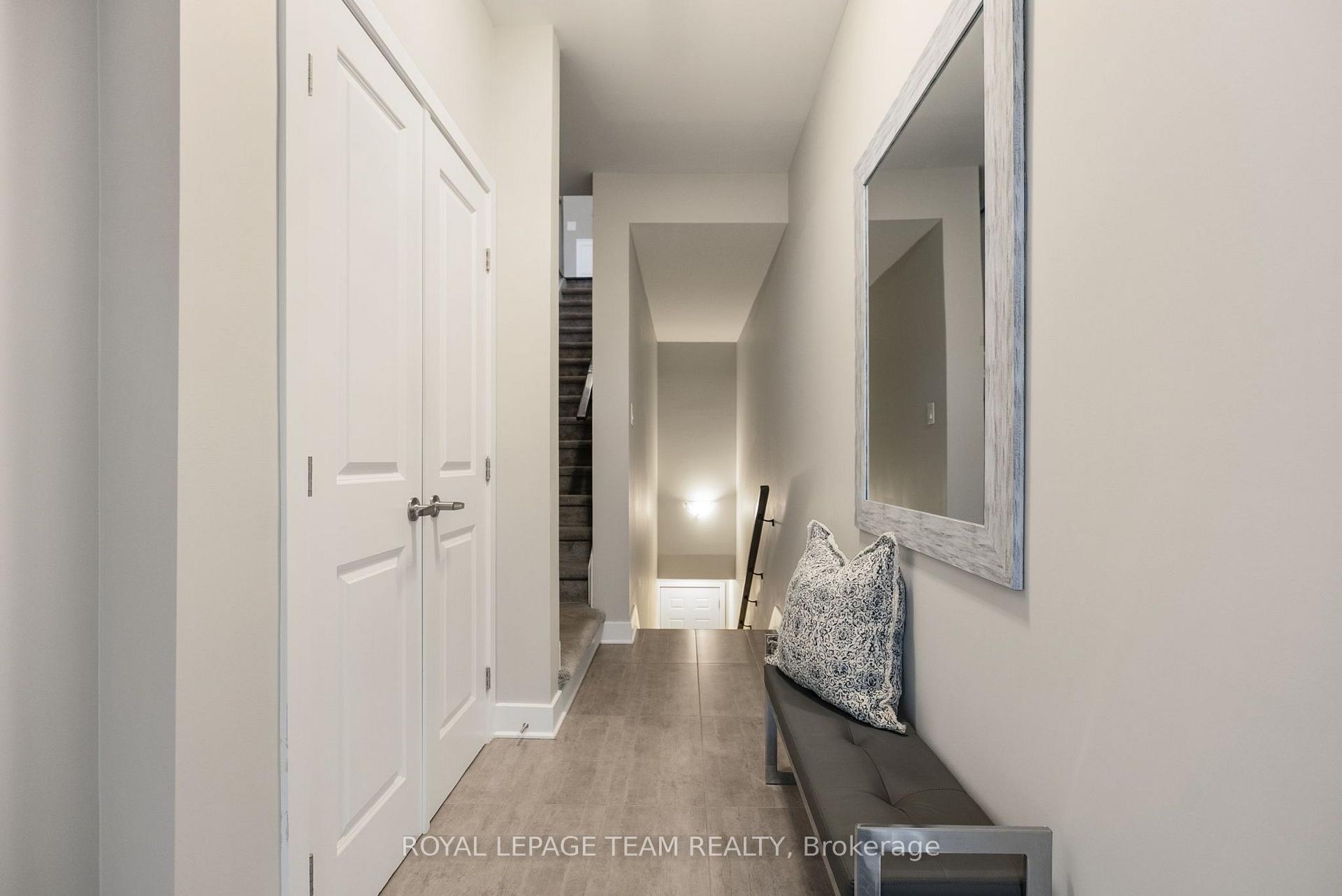Photo 5 of Unit 26, 550 Crescendo Private, Ottawa, Riverside South/Gloucester Glen — HOMEH