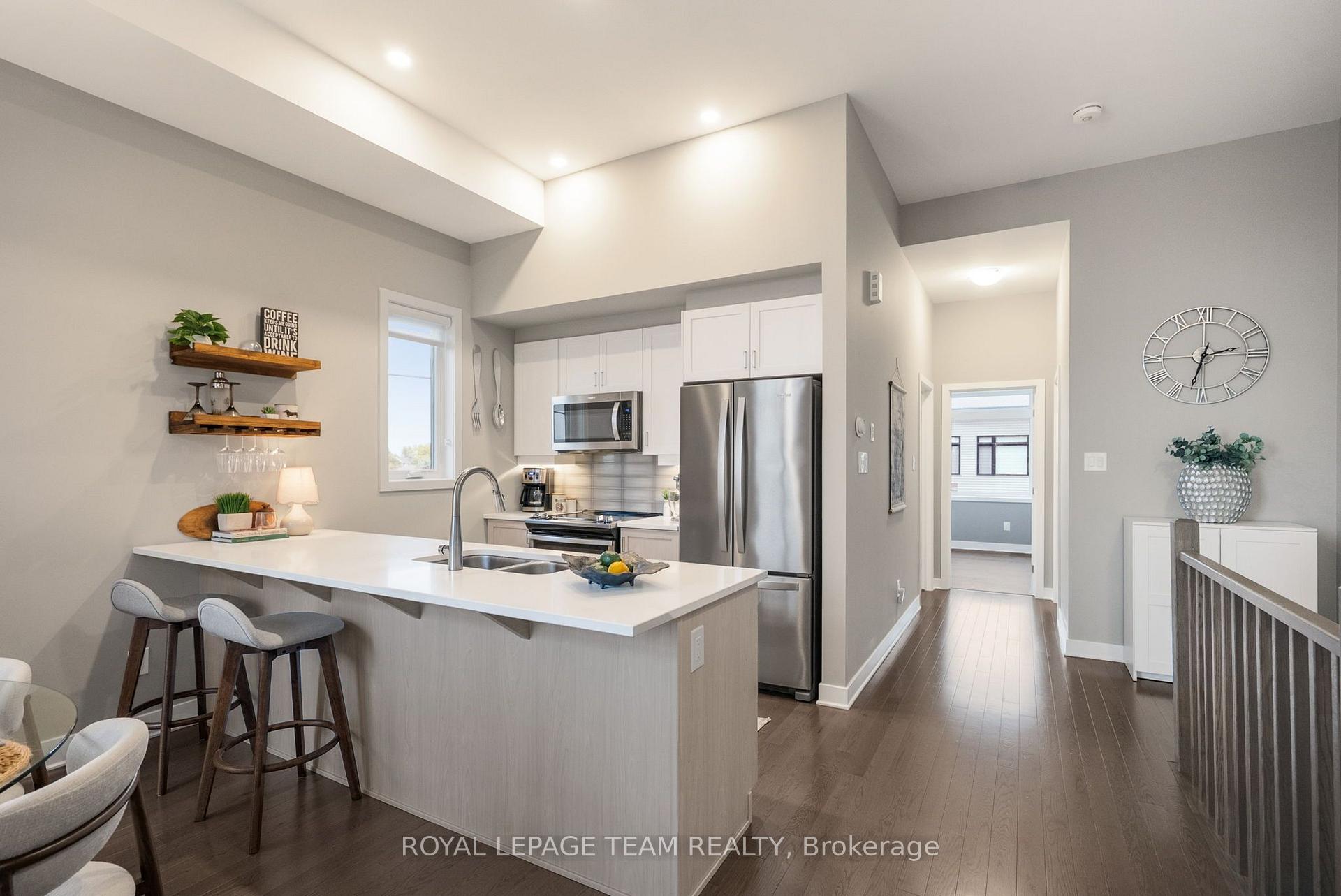 Photo 12 of Unit 26, 550 Crescendo Private, Ottawa, Riverside South/Gloucester Glen — HOMEH