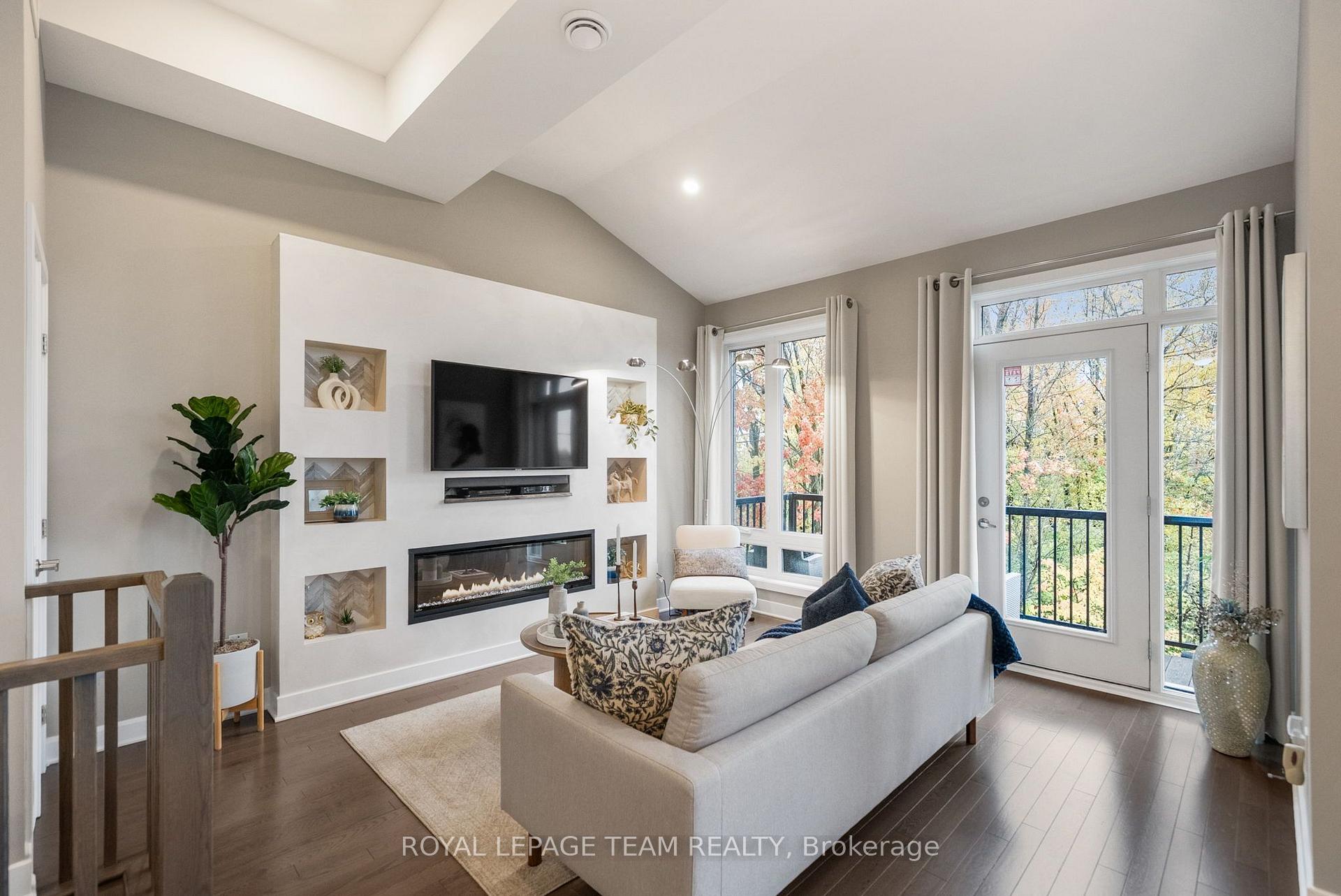 Photo 23 of Unit 26, 550 Crescendo Private, Ottawa, Riverside South/Gloucester Glen — HOMEH