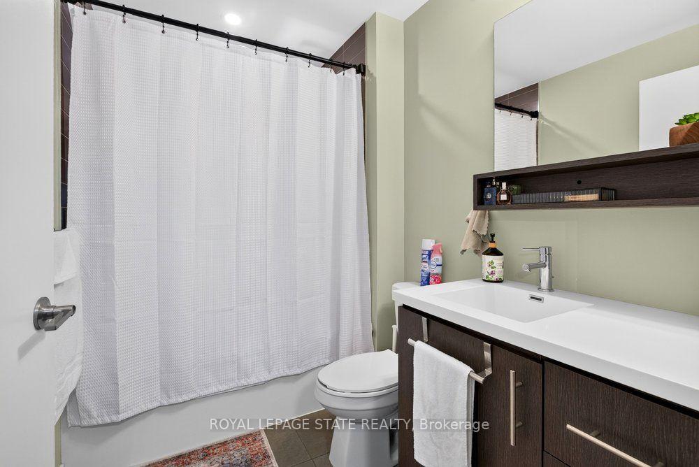 Photo 5 of Unit 511, 10 Esplanade Lane, Grimsby, Grimsby Beach — HOMEH
