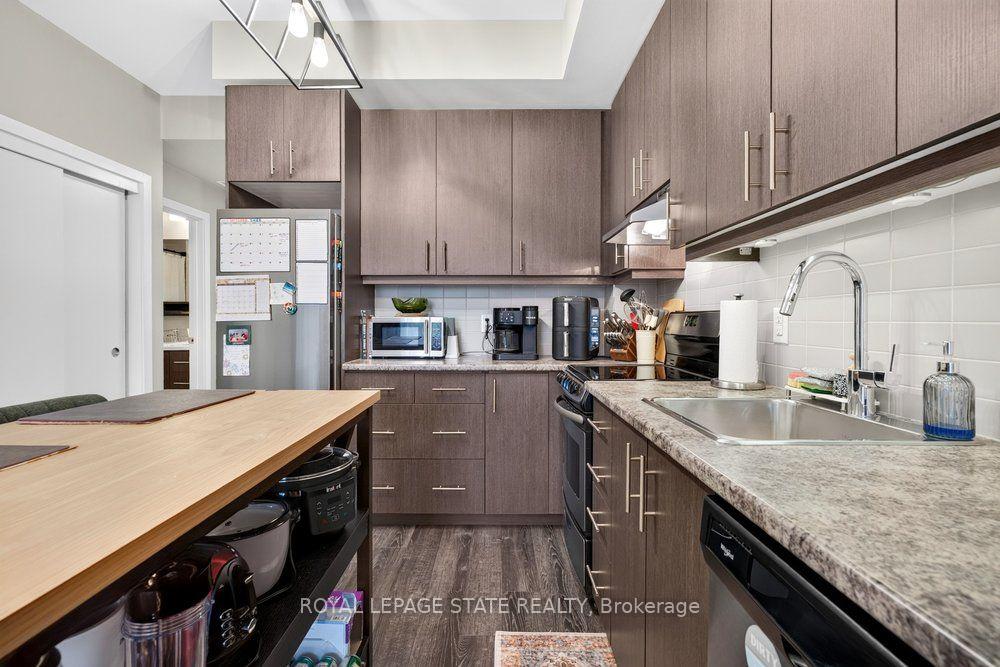 Photo 15 of Unit 511, 10 Esplanade Lane, Grimsby, Grimsby Beach — HOMEH