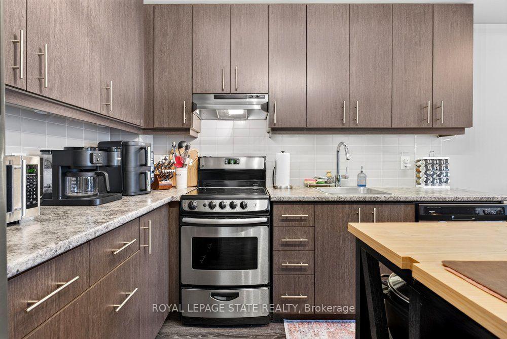 Photo 16 of Unit 511, 10 Esplanade Lane, Grimsby, Grimsby Beach — HOMEH