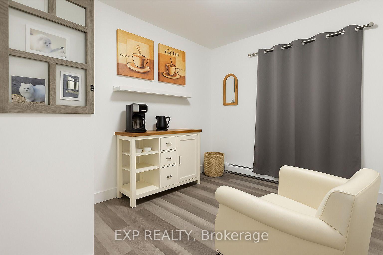 Photo 4 of Unit 4, 157 Bruce Street, Kitchener, Heritage Park/Rosemount — HOMEH
