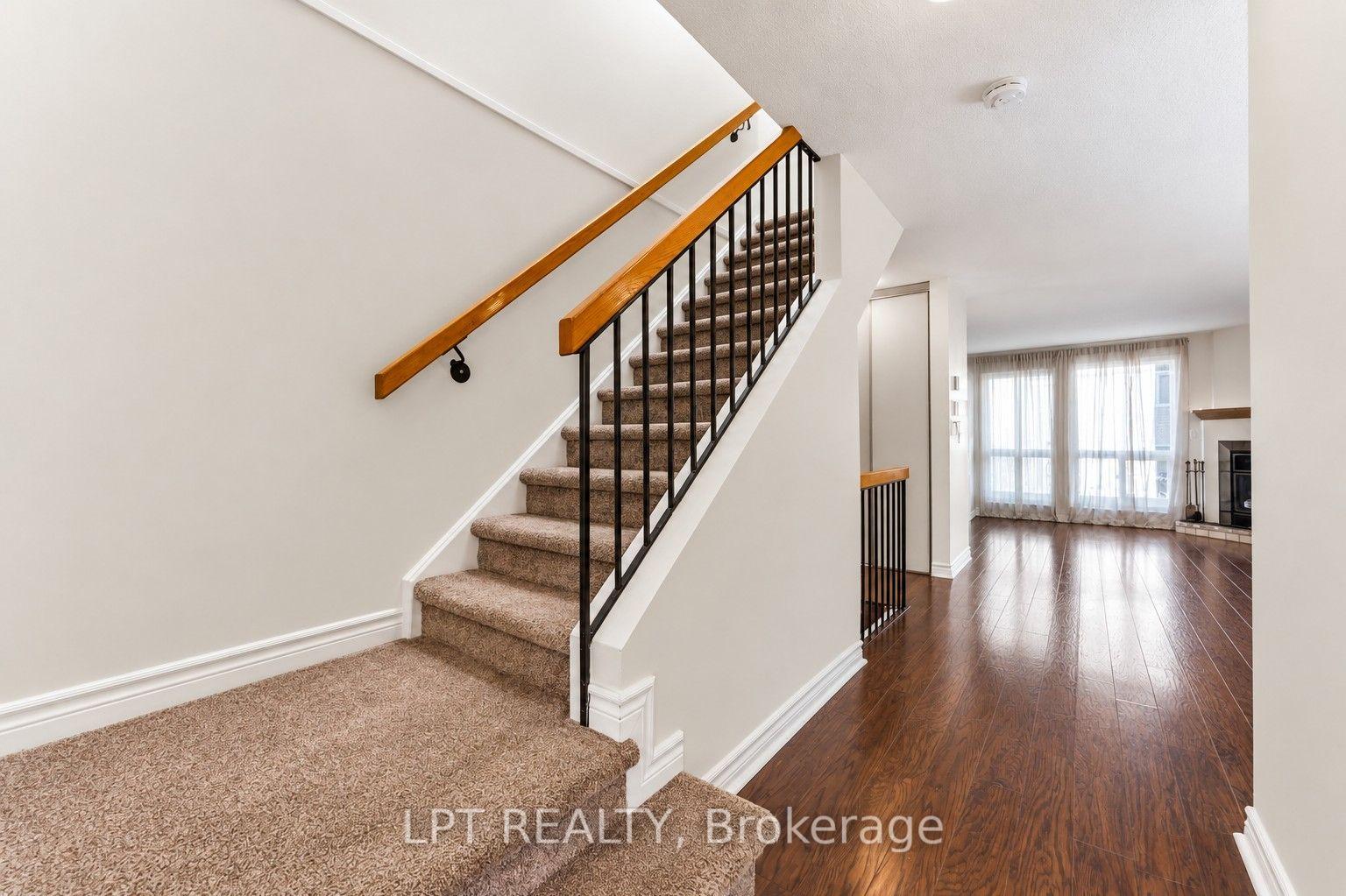 Photo 4 of Unit B, 6722 Jeanne d'Arc Boulevard, Ottawa, Convent Glen North — HOMEH