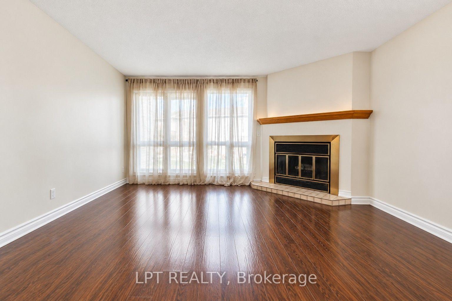 Photo 6 of Unit B, 6722 Jeanne d'Arc Boulevard, Ottawa, Convent Glen North — HOMEH