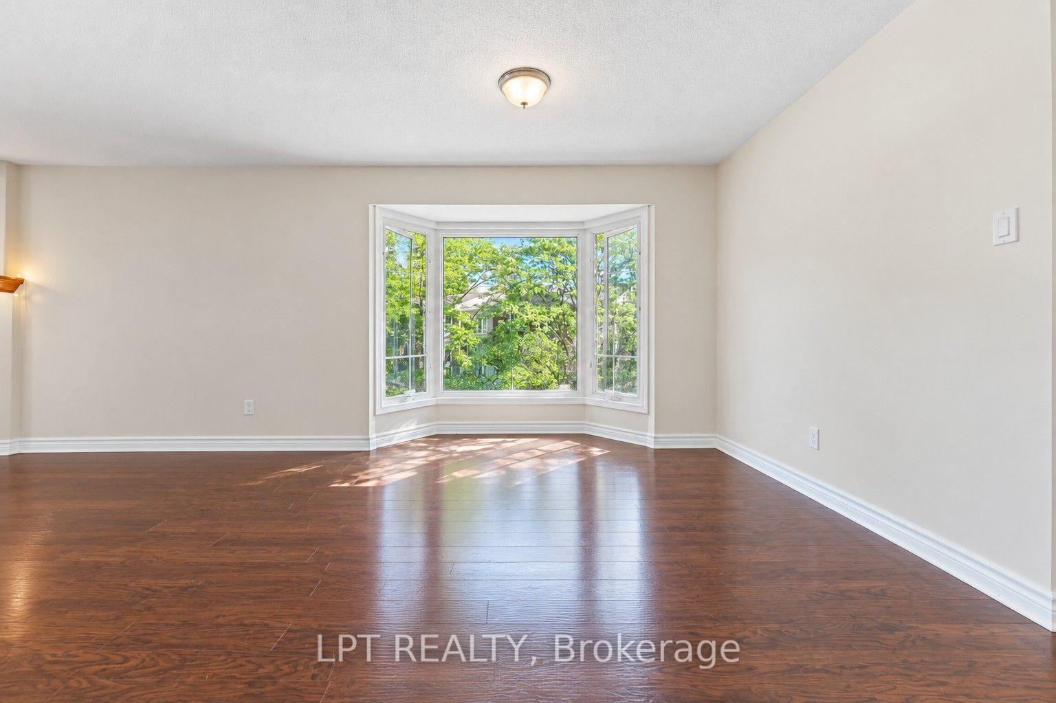 Photo 9 of Unit B, 6722 Jeanne d'Arc Boulevard, Ottawa, Convent Glen North — HOMEH