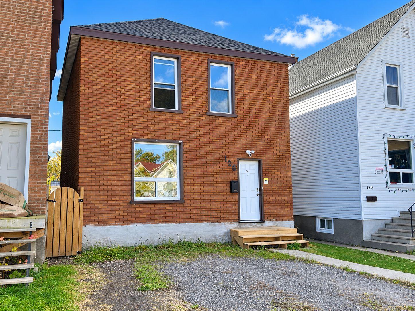 Photo 1 of 128 Bethune Street, Thunder Bay, East End — HOMEH