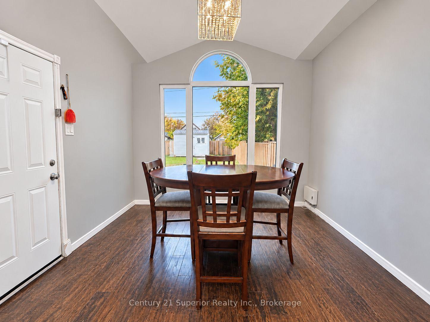 Photo 12 of 128 Bethune Street, Thunder Bay, East End — HOMEH