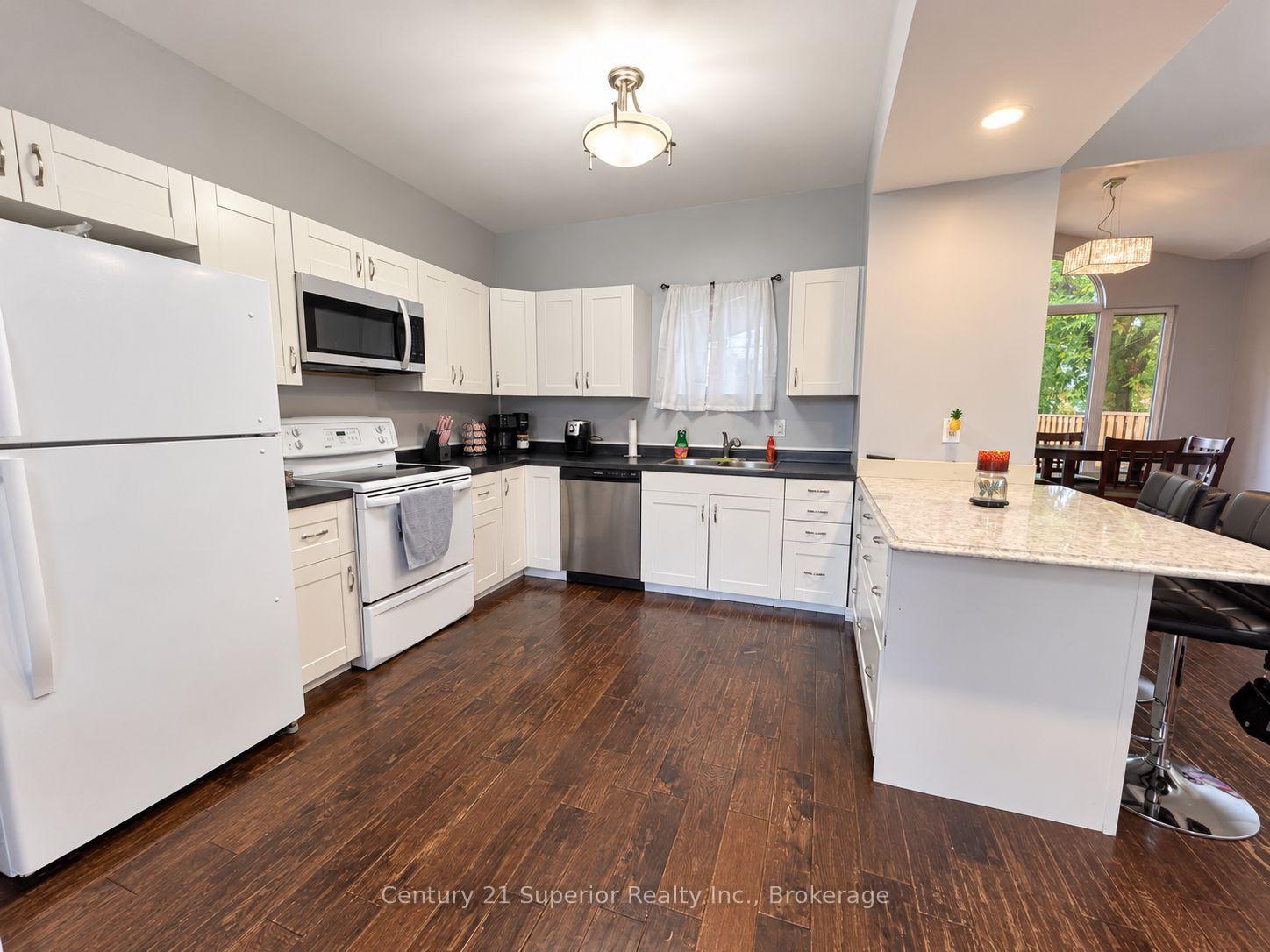 Photo 16 of 128 Bethune Street, Thunder Bay, East End — HOMEH