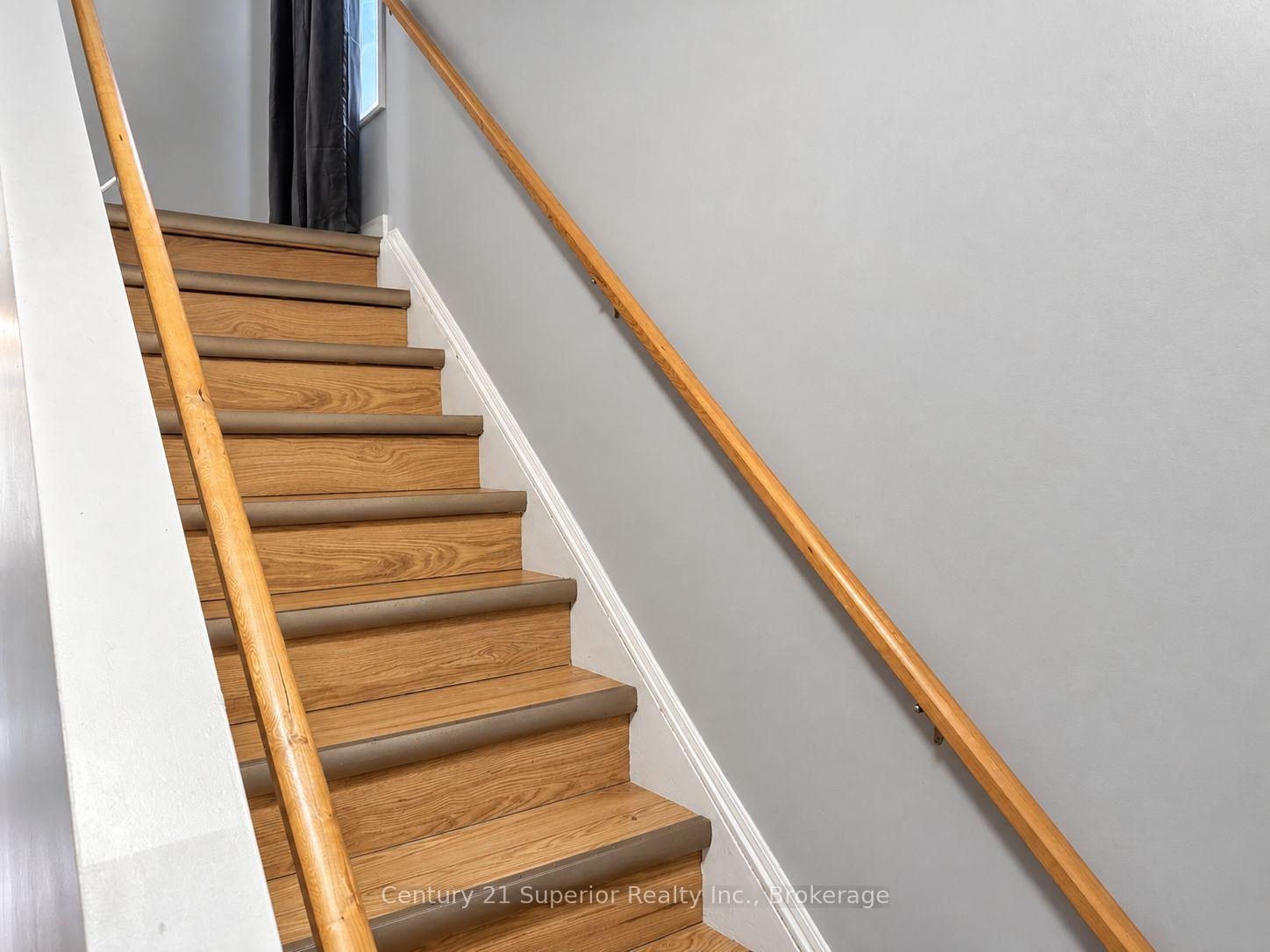 Photo 18 of 128 Bethune Street, Thunder Bay, East End — HOMEH