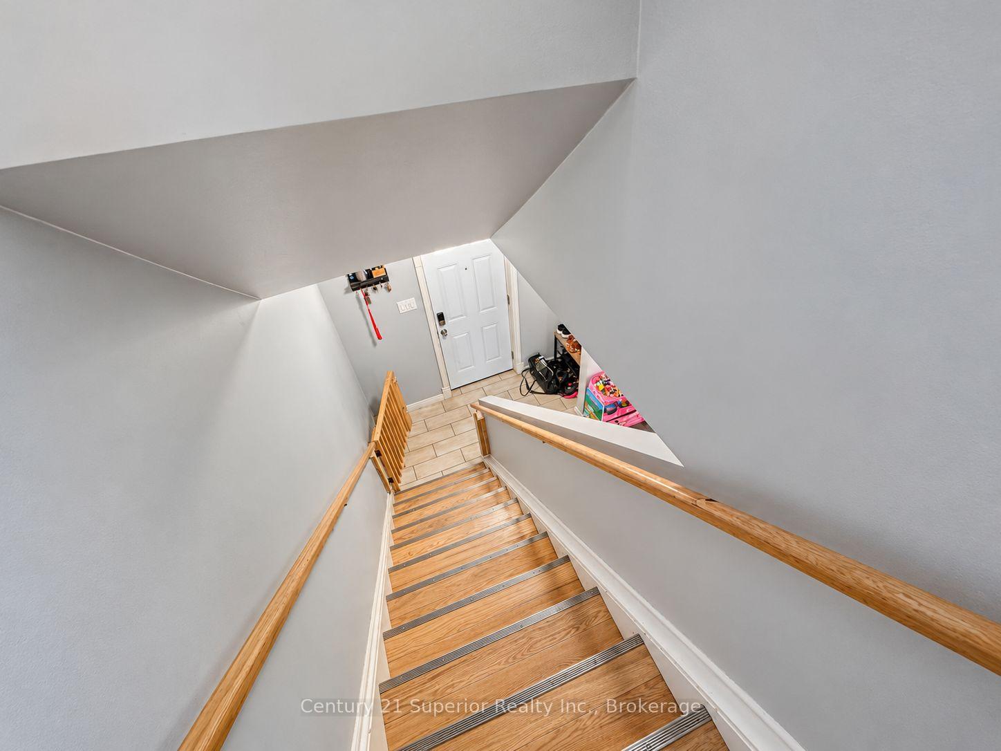 Photo 19 of 128 Bethune Street, Thunder Bay, East End — HOMEH