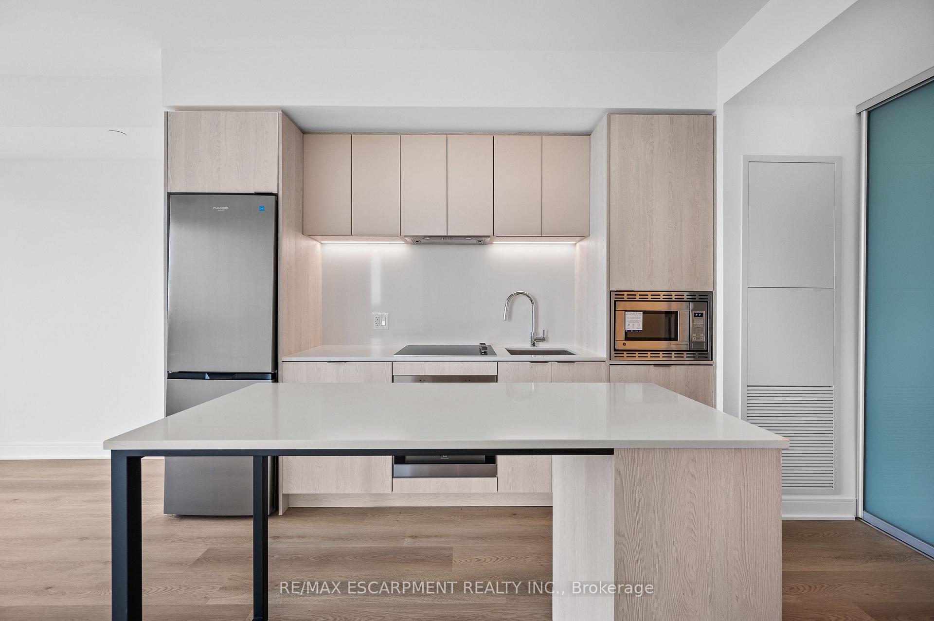 Photo 3 of Unit 1016, 86 Dundas Street E, Mississauga, Cooksville — HOMEH
