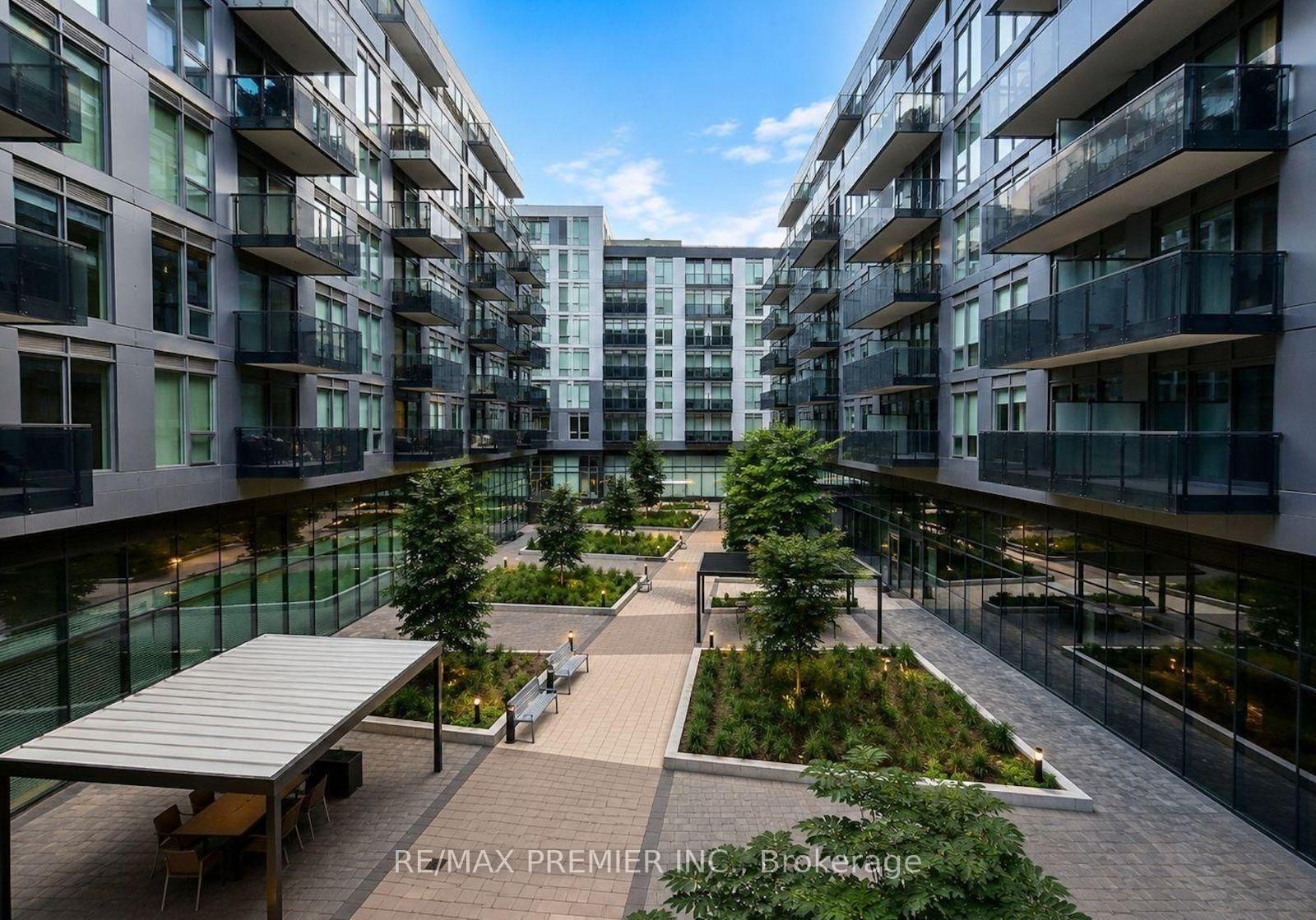 Photo 2 of Unit 544, 2450 Old Bronte Road, Oakville, Westmount — HOMEH
