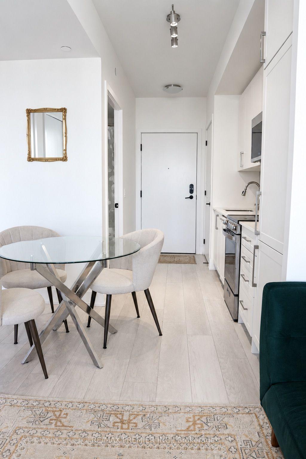 Photo 12 of Unit 544, 2450 Old Bronte Road, Oakville, Westmount — HOMEH