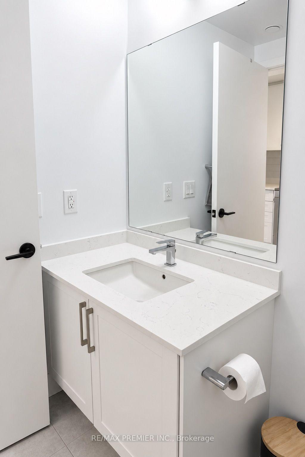 Photo 15 of Unit 544, 2450 Old Bronte Road, Oakville, Westmount — HOMEH