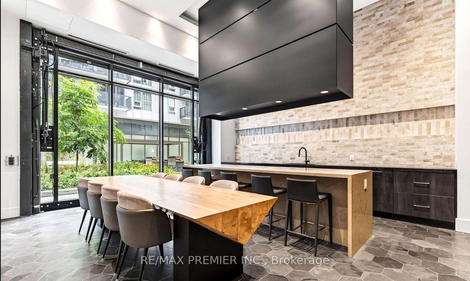 Photo 19 of Unit 544, 2450 Old Bronte Road, Oakville, Westmount — HOMEH