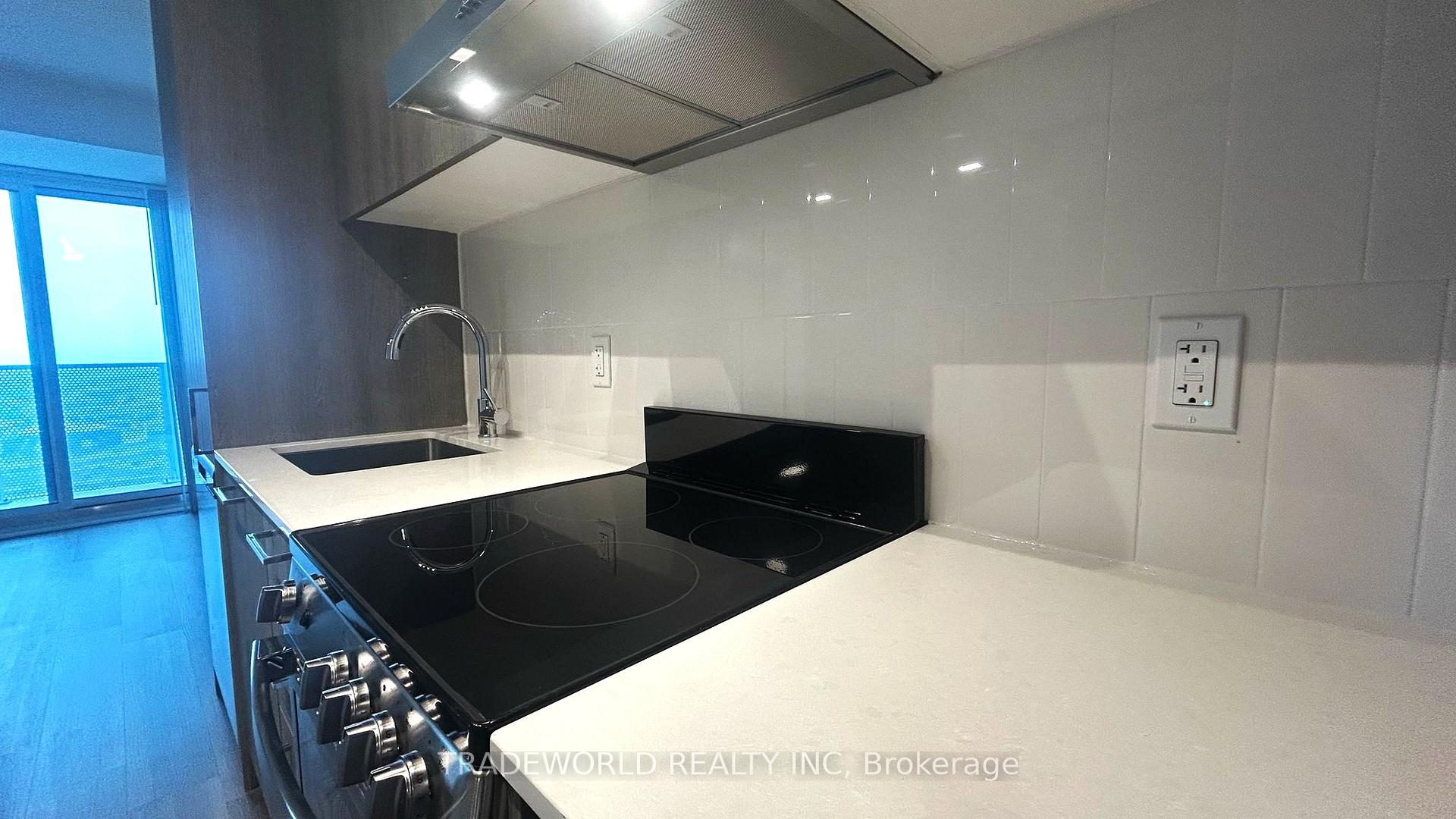 Photo 13 of Unit 3607, 195 Commerce Street, Vaughan, Vaughan Corporate Centre — HOMEH