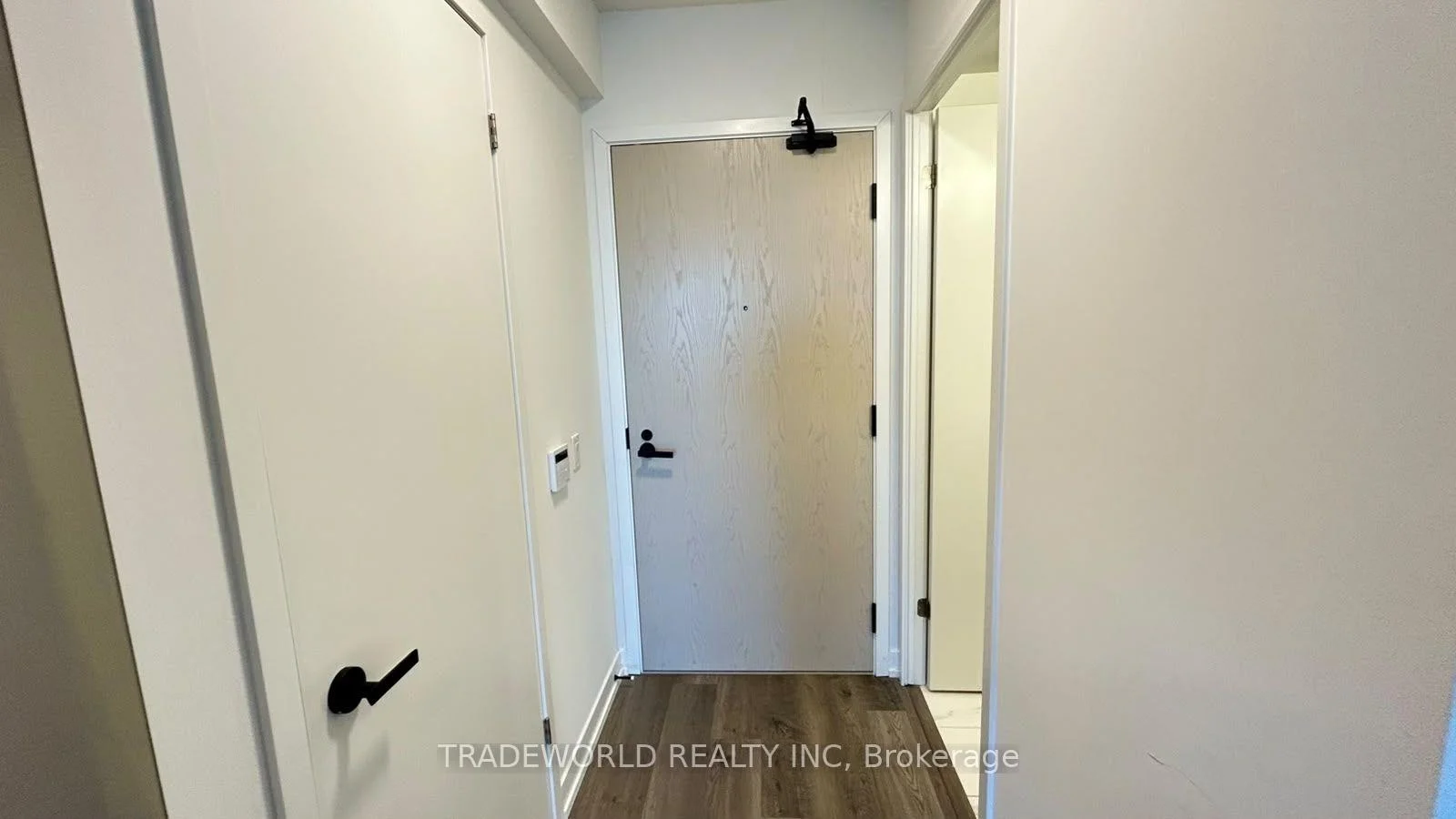 Photo 4 of Unit 3607, 195 Commerce Street, Vaughan, Vaughan Corporate Centre — HOMEH
