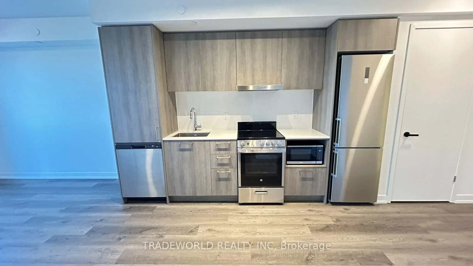 Photo 12 of Unit 3607, 195 Commerce Street, Vaughan, Vaughan Corporate Centre — HOMEH