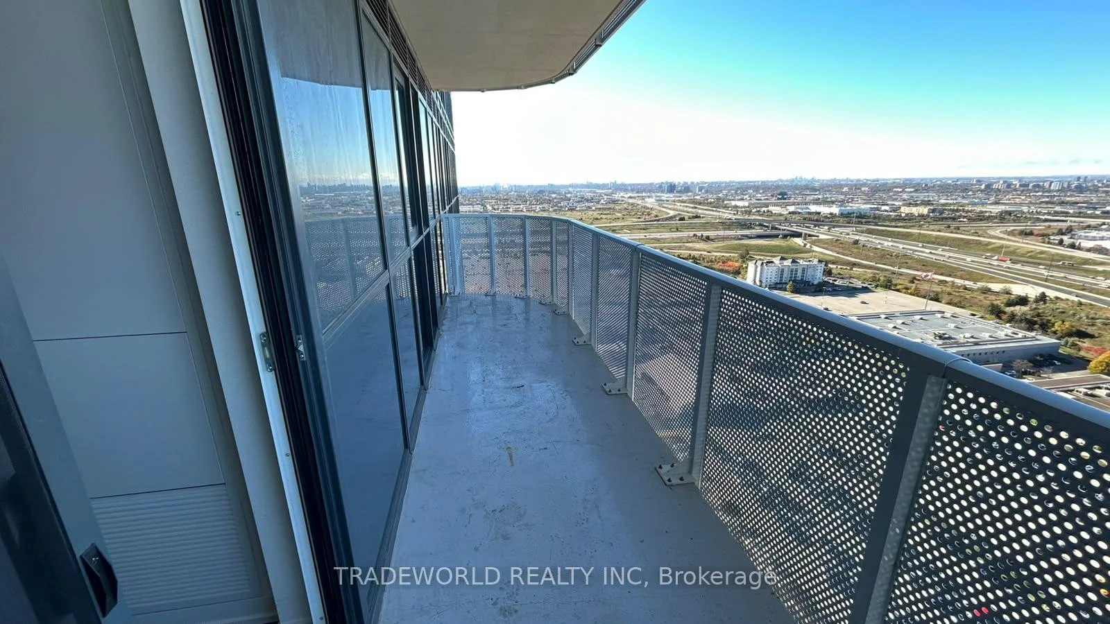 Photo 44 of Unit 3607, 195 Commerce Street, Vaughan, Vaughan Corporate Centre — HOMEH